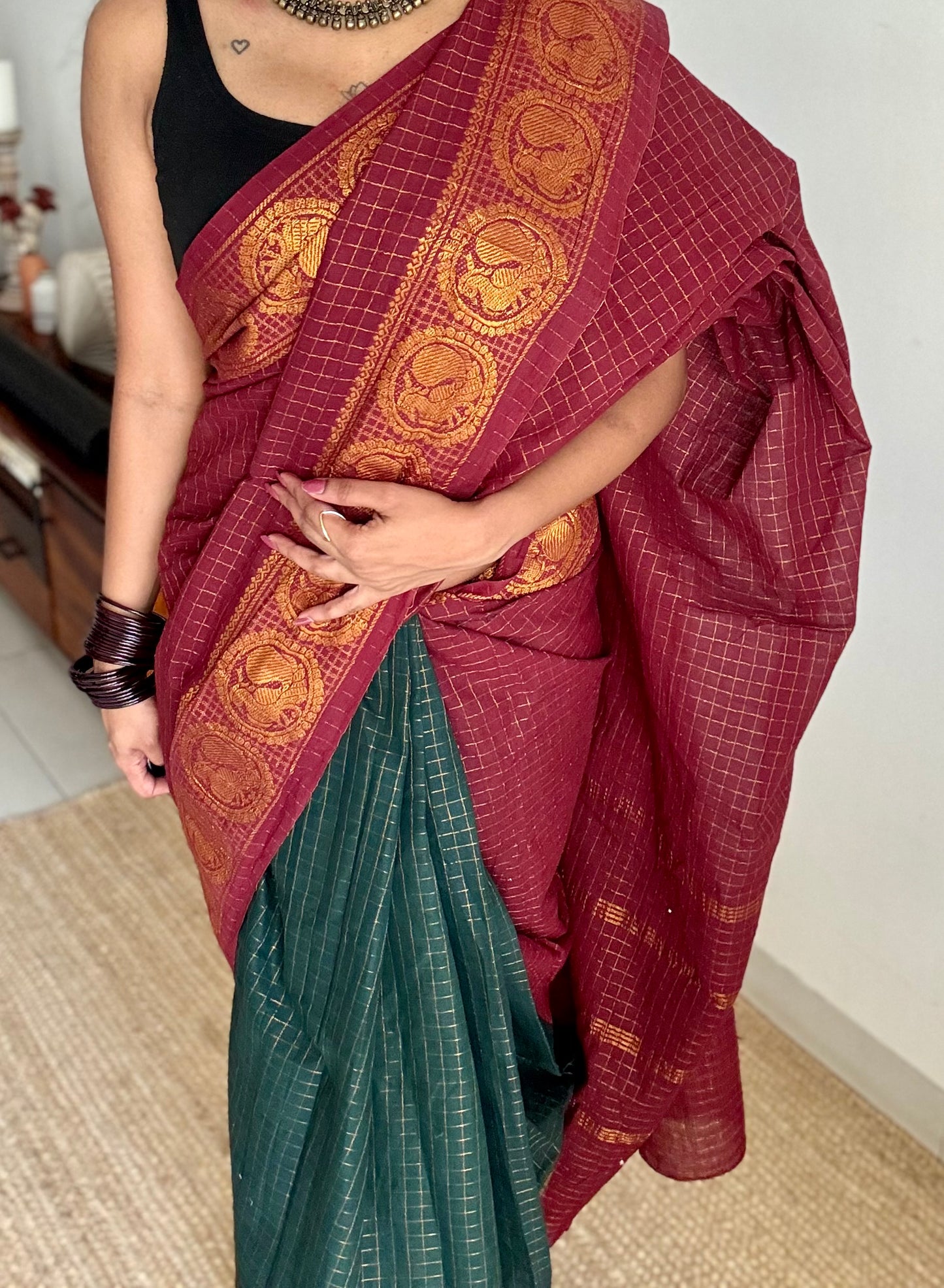 Maroon and bottle green, sungudi cotton half-half saree - YCCOTNIDMA306