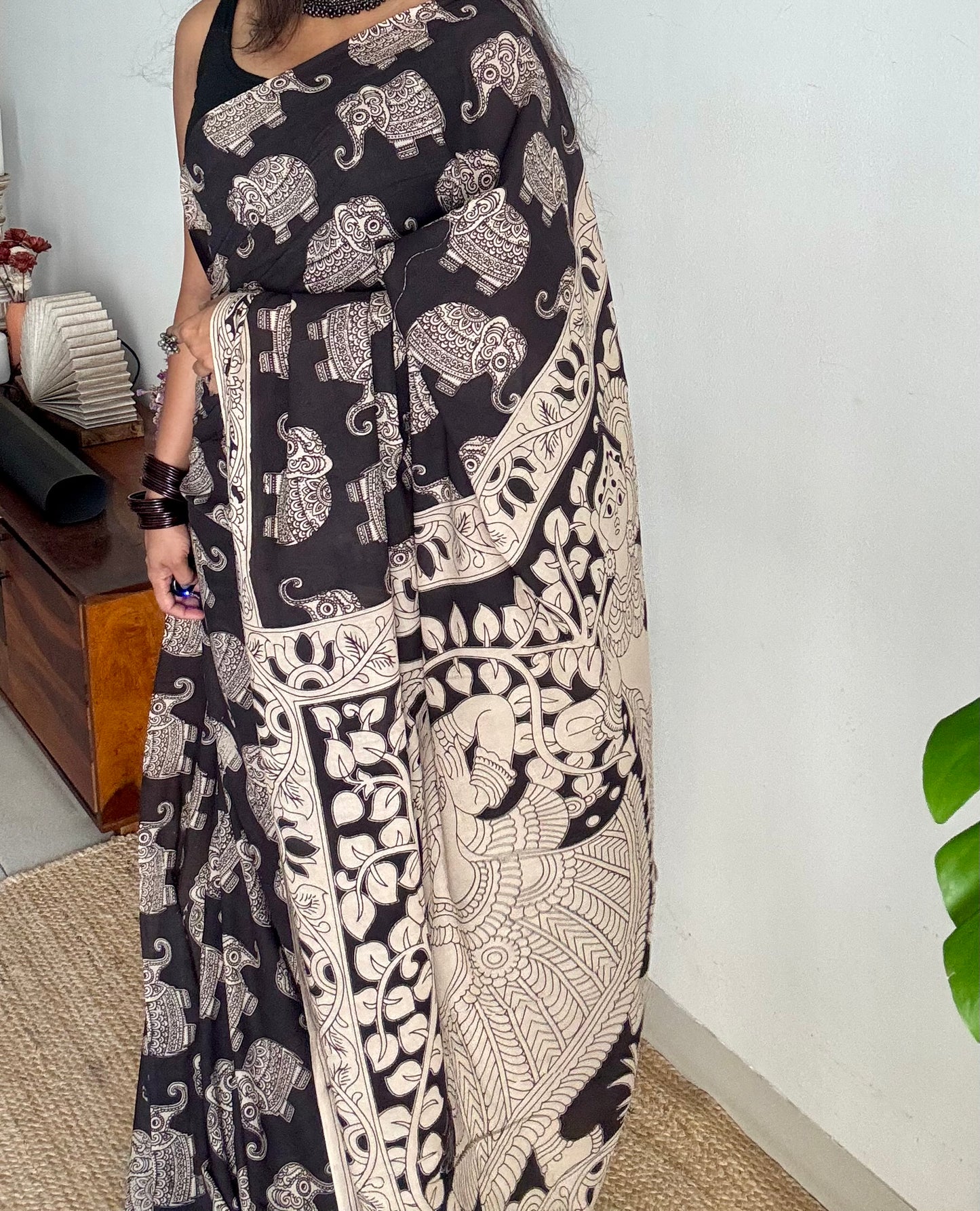 Black kalamkari saree, elephant motifs, soft cotton - YCWOTDMA349