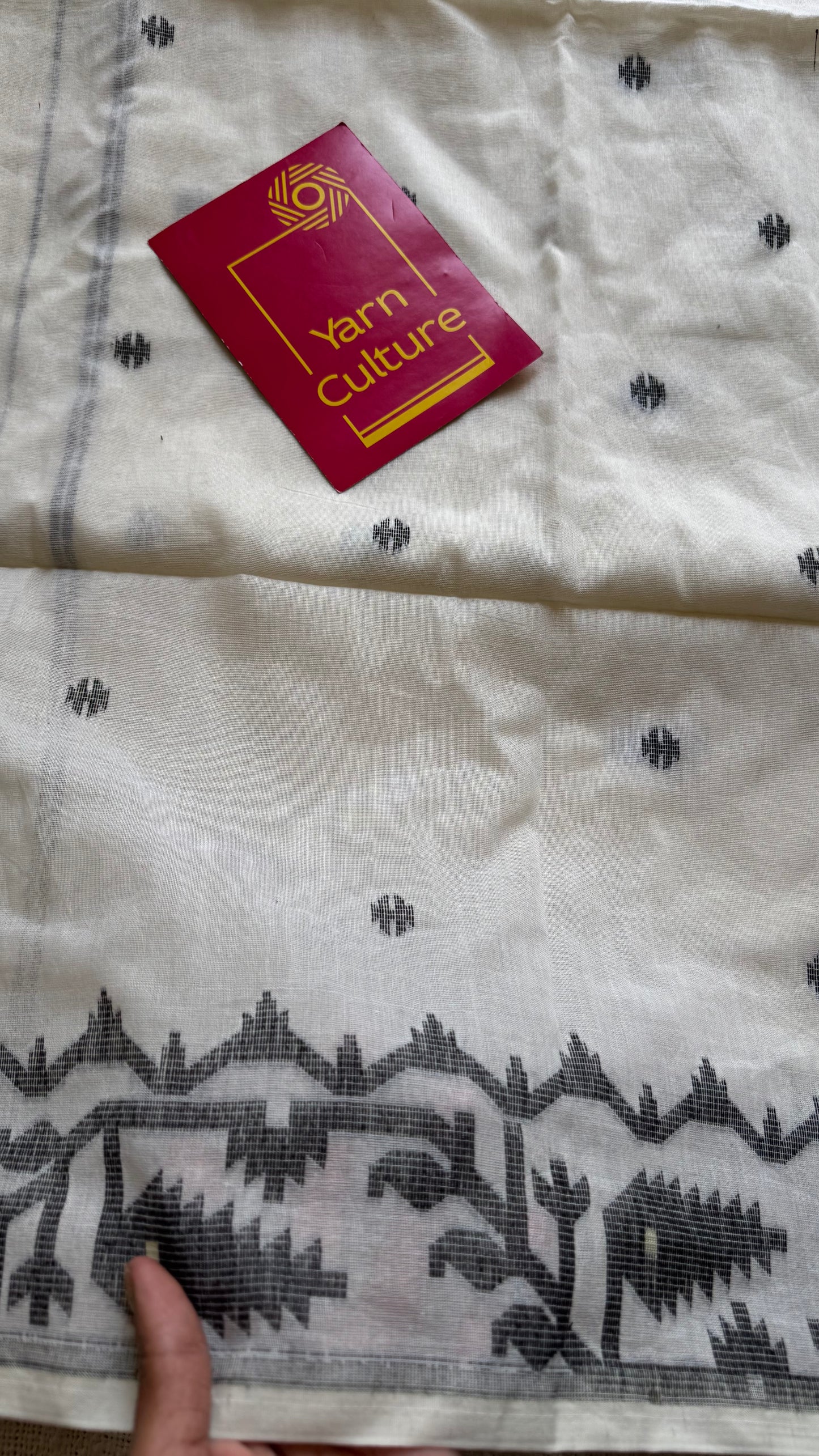 White with black contrast jamdani saree in soft handloom cotton - YCBCJDFE378