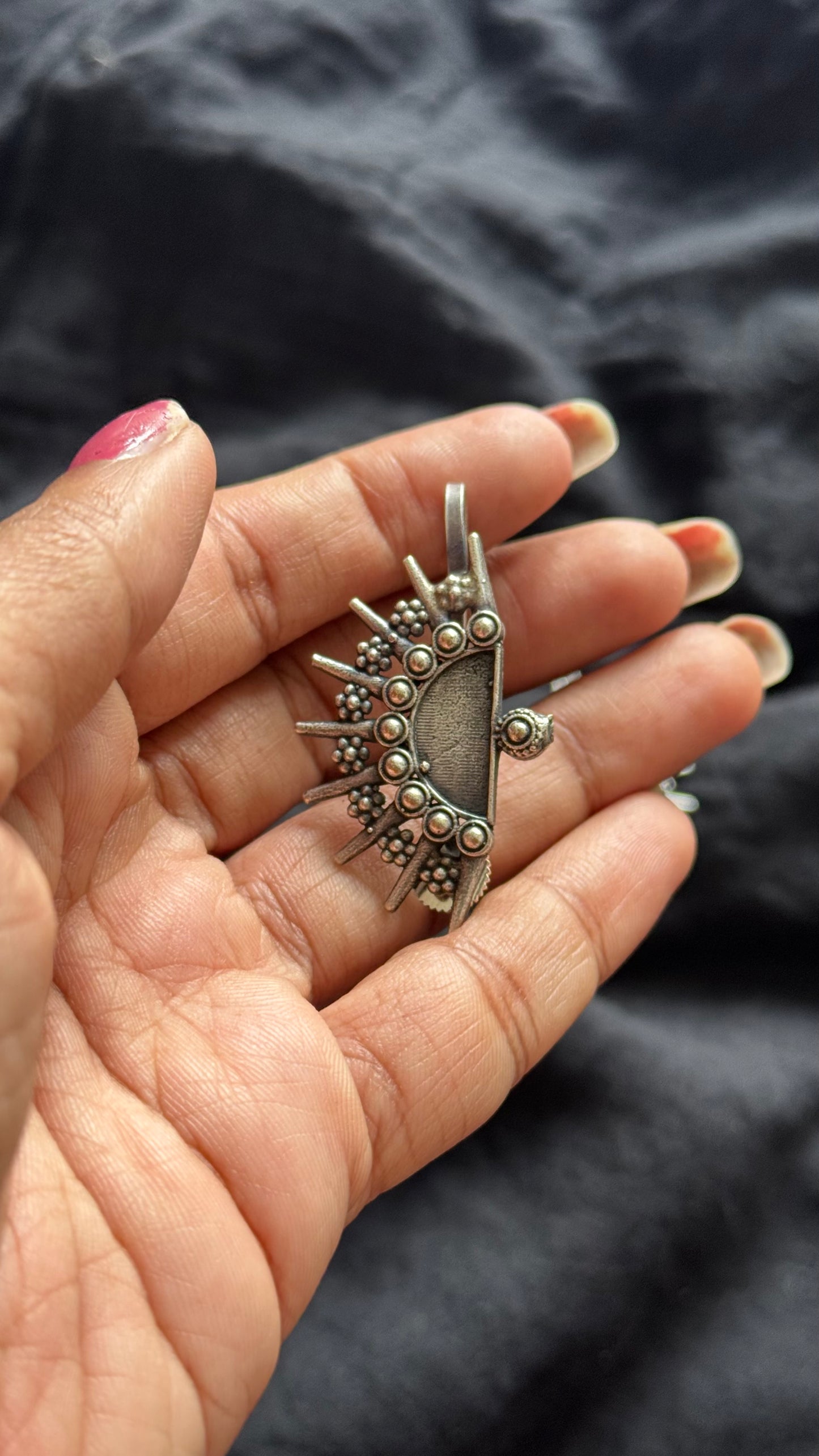 Oxidised silver, half spike patterned earring with clipon - YCOSEBU518
