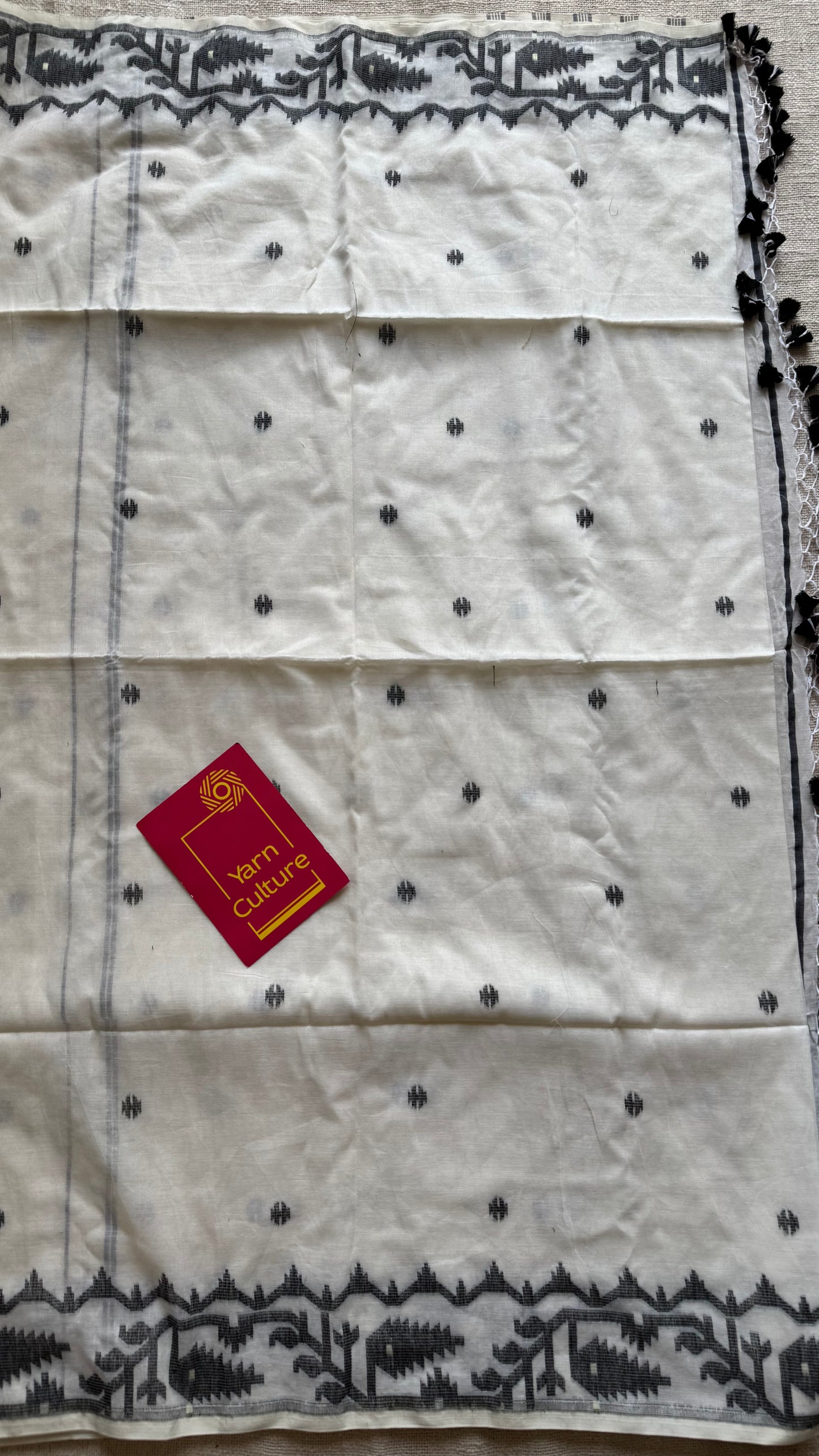 White with black contrast jamdani saree in soft handloom cotton - YCBCJDFE378