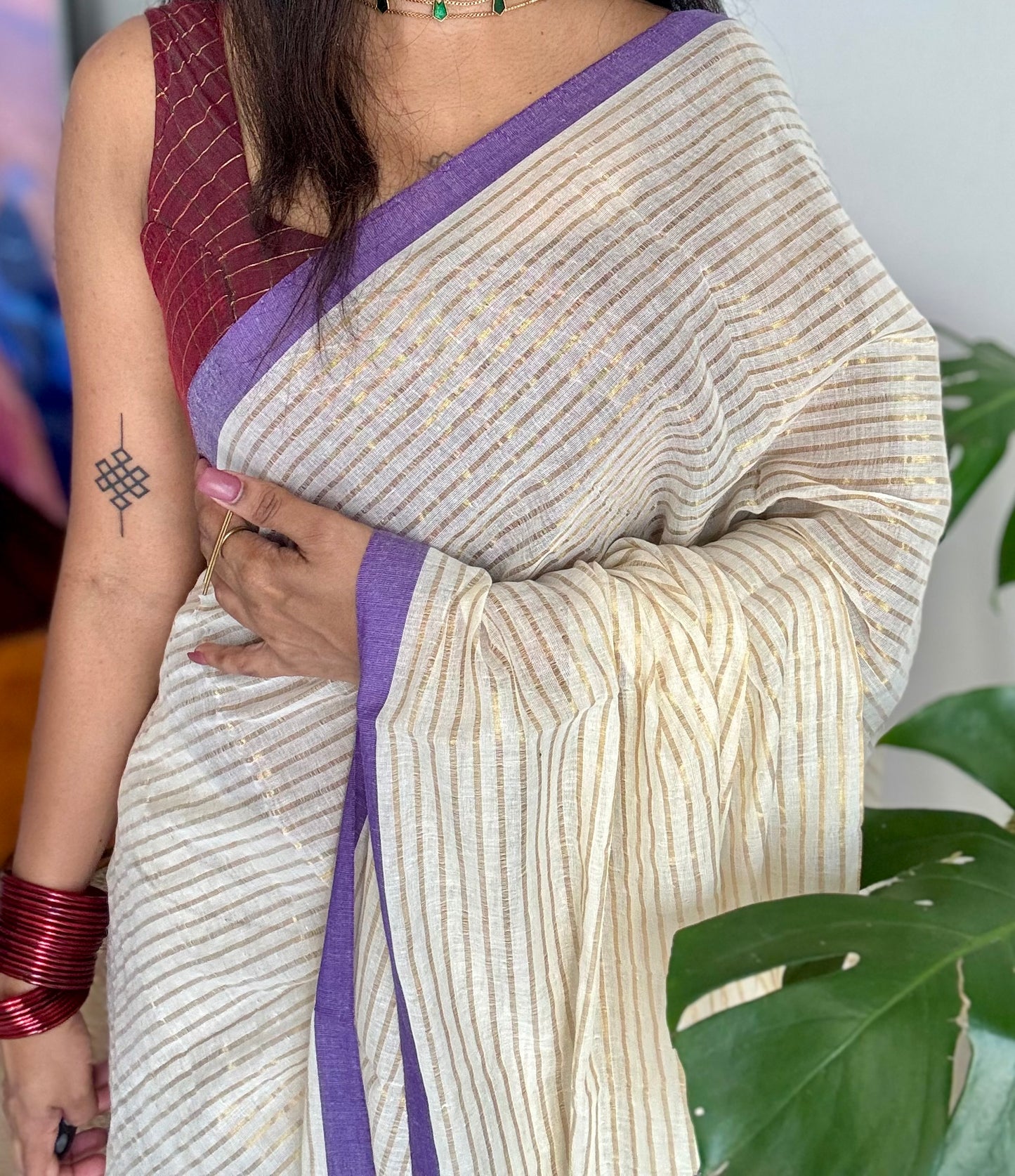 Ivory mul saree, gold stripes, purple border - YCIEON21