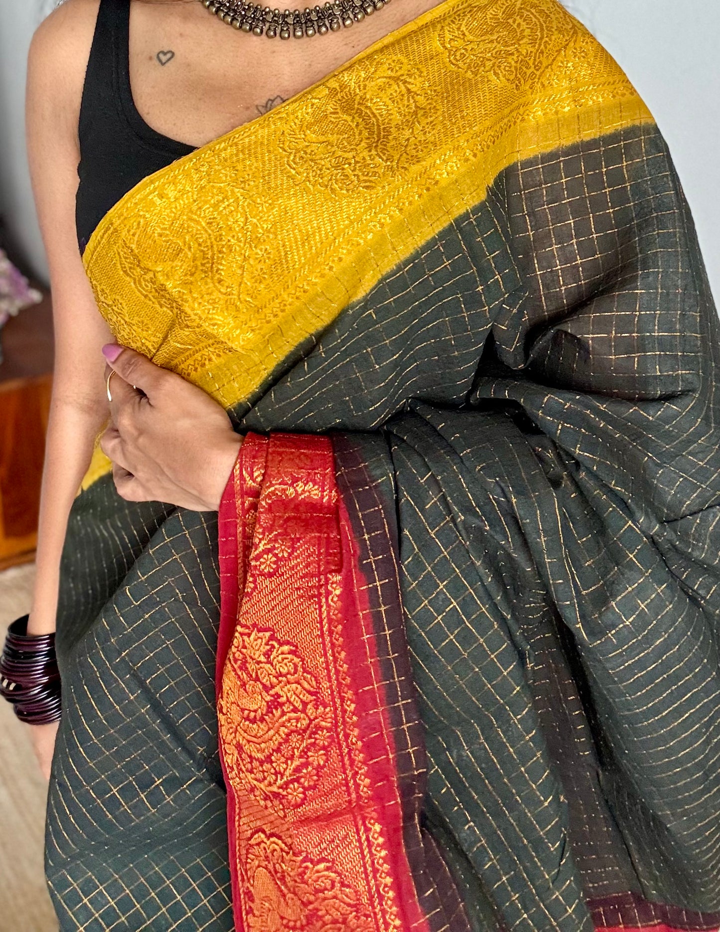 Sungudi cotton checks, black base, red and yellow dual tone border, soft cotton - YCCOTNGJJA180