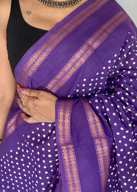 Purple, wax dot printed sungudi, kattuchayam dyed madurai cotton - YCCOTNMSAP156