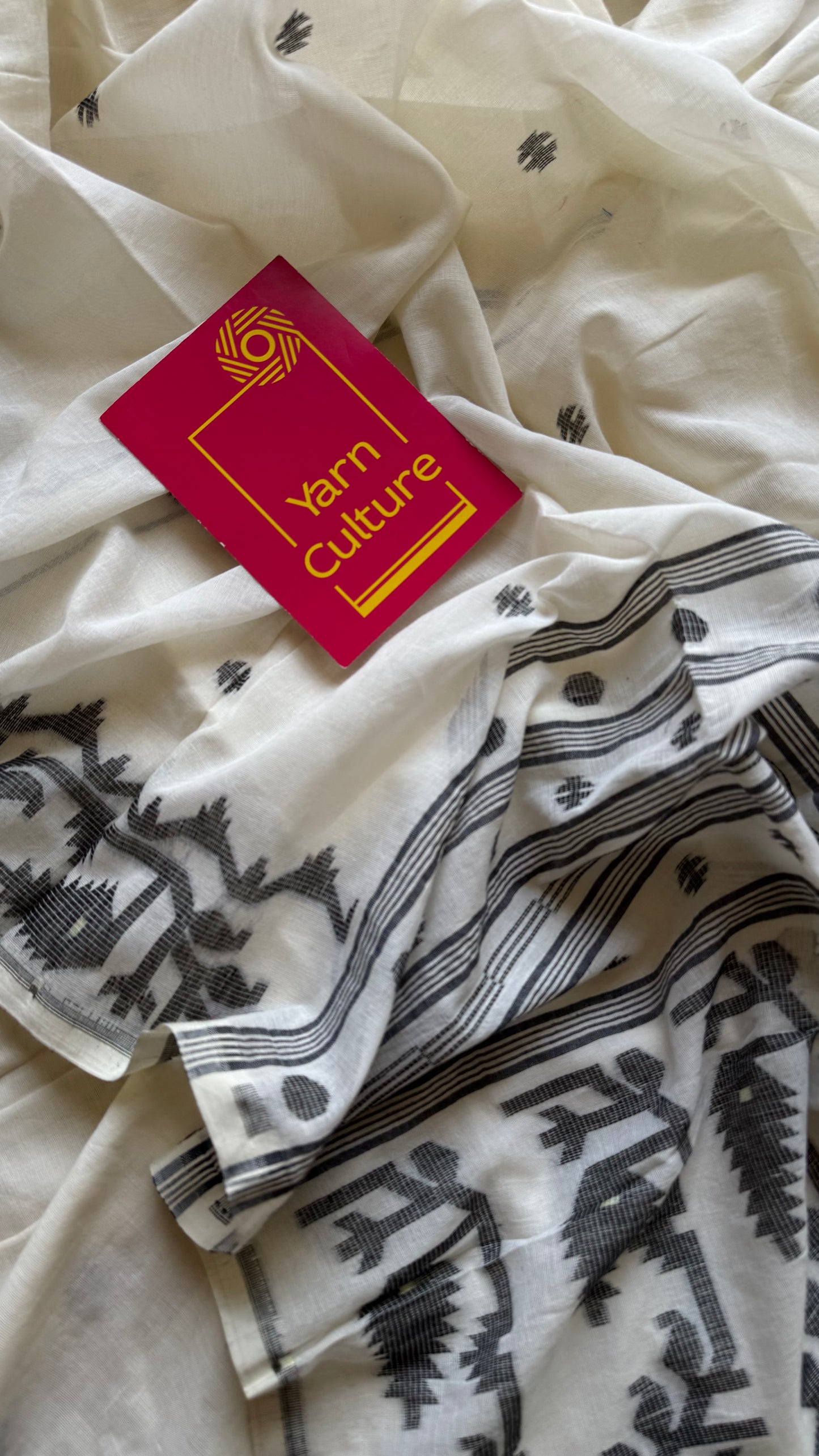 White with black contrast jamdani saree in soft handloom cotton - YCBCJDFE378