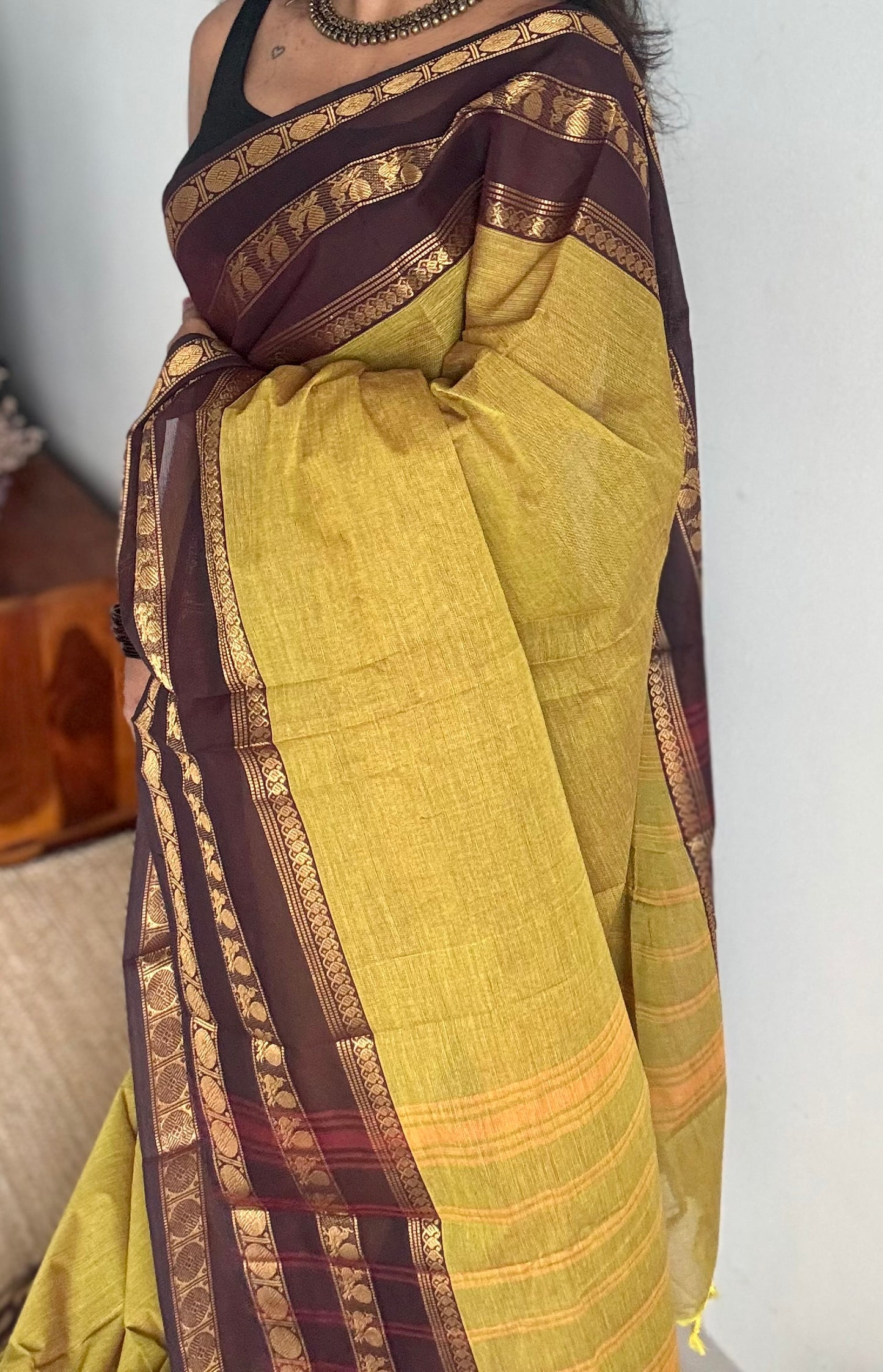 Lemon ginger green with brown contrast border, kanchi cotton - YCCOTNOCCC04