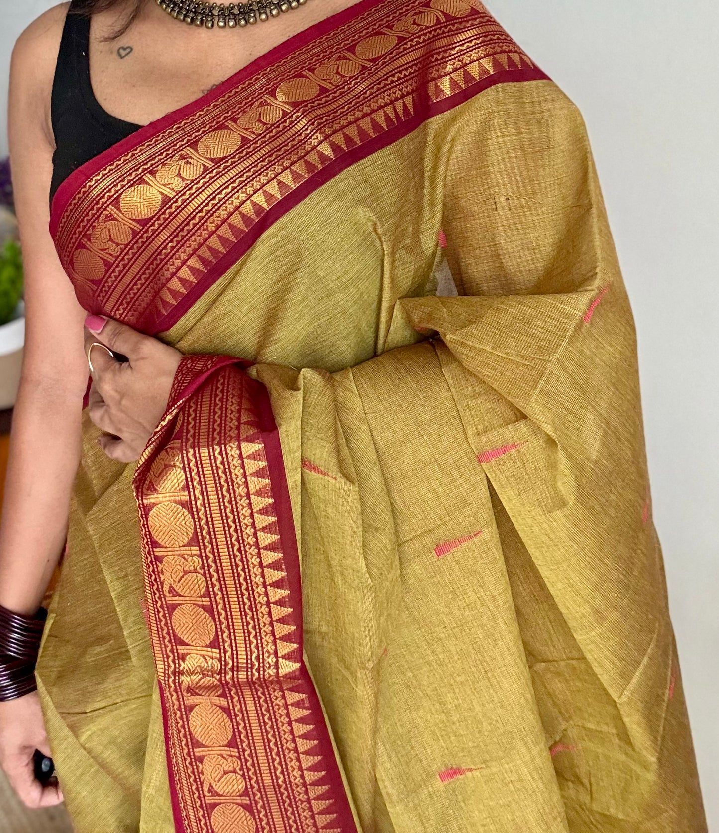 Kanchi cotton saree, parrot green with dark red zari border - YCCOTNAP83