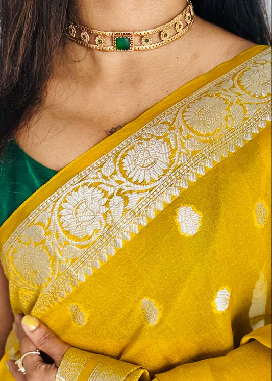 Floral choker neckpiece with green stones, with earrings - YCGPNP673