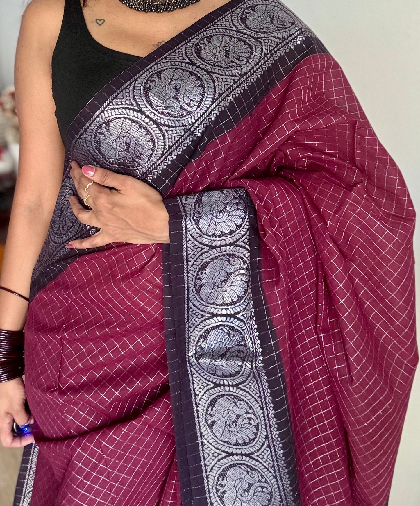 Dark wine with black, silver zari checkered sungudi, kattuchayam dyed madurai cotton - YCCOTNMSAP103