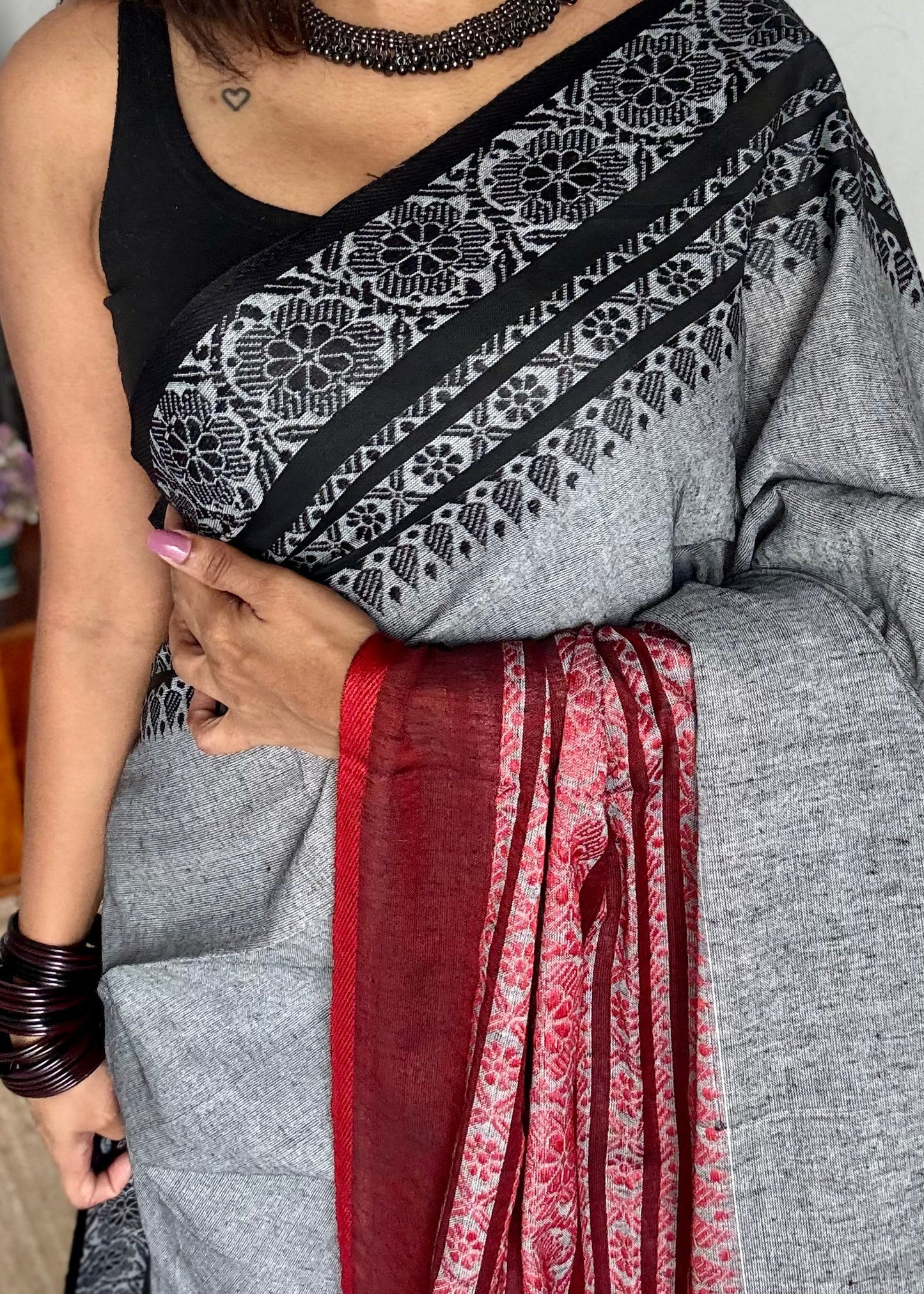 Grey with red and black threadwork, begampuri soft cotton - YCBCBPJA201