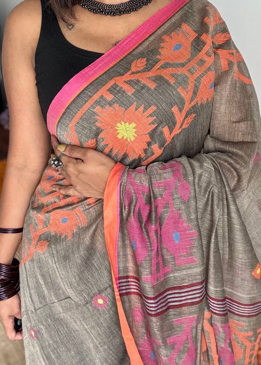 Grey with pink and orange jamdani saree in mul cotton - YCBCJDFE381
