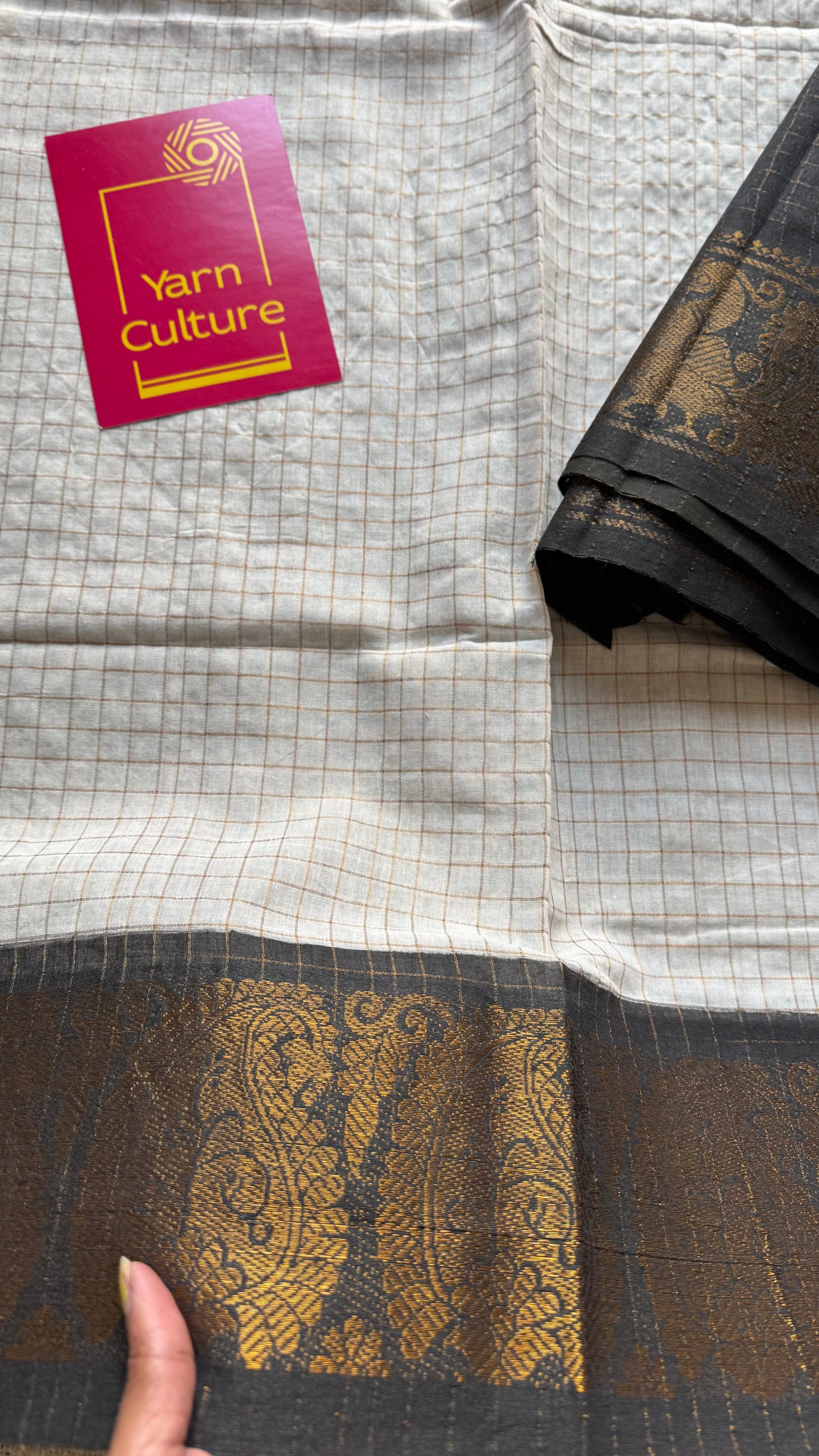 Sungudi cotton checks, ivory gold base, red and black dual tone flower paisley border, soft cotton - YCCOTNGJJA165