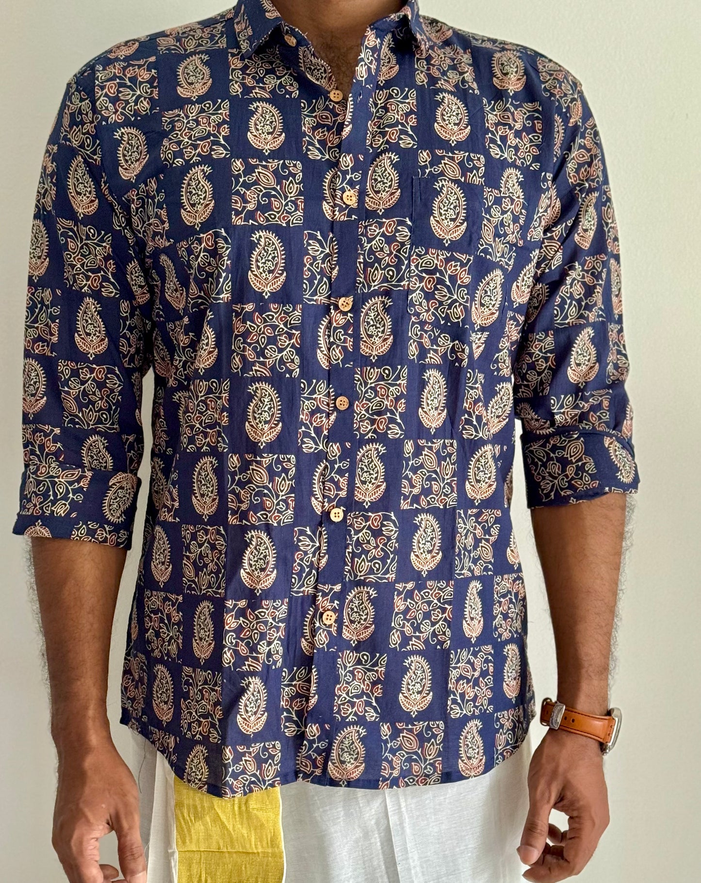 Navy Blue Paisley Block Printed Cotton Men's Full Sleeve Collared Shirt - YCMSEIE204