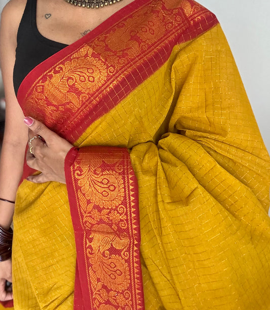 Light green with red contrast zari checkered sungudi, kattuchayam dyed madurai cotton - YCCOTNMSAP196