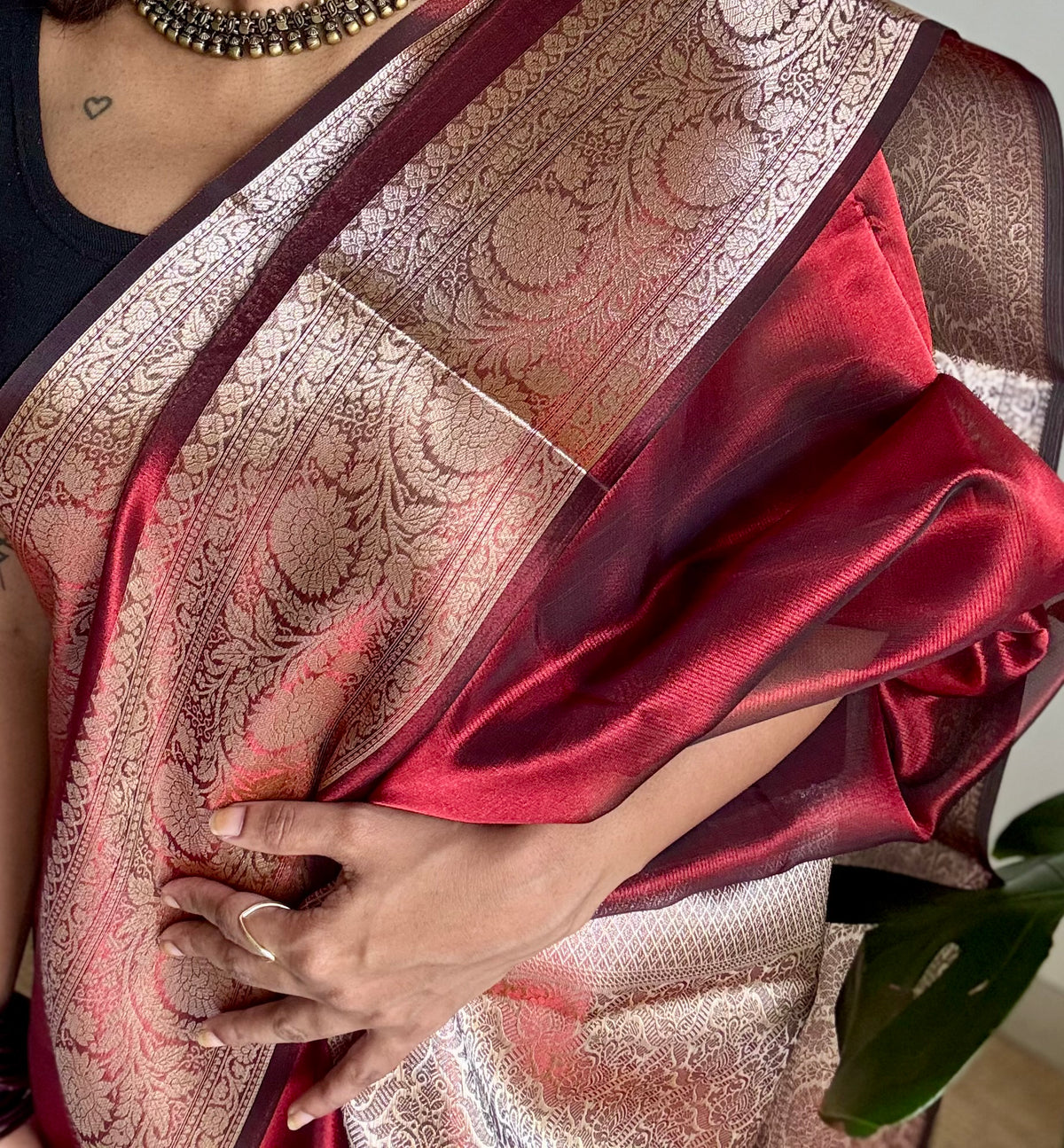 Dark red tissue Banarasi saree with zari border - YCBLTOC84