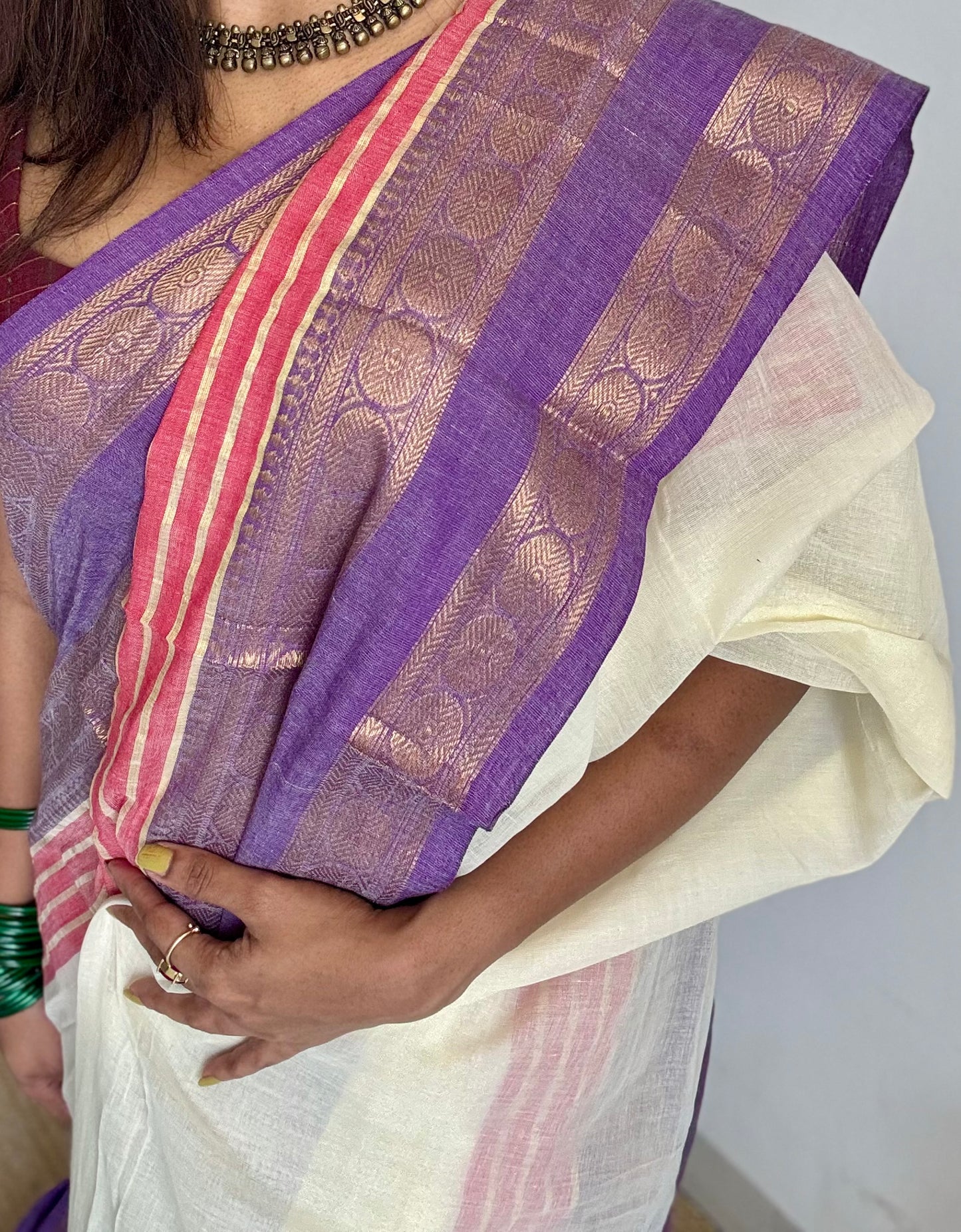 Ivory mul saree with purple and red motif zari border  - YCBCMCFE299