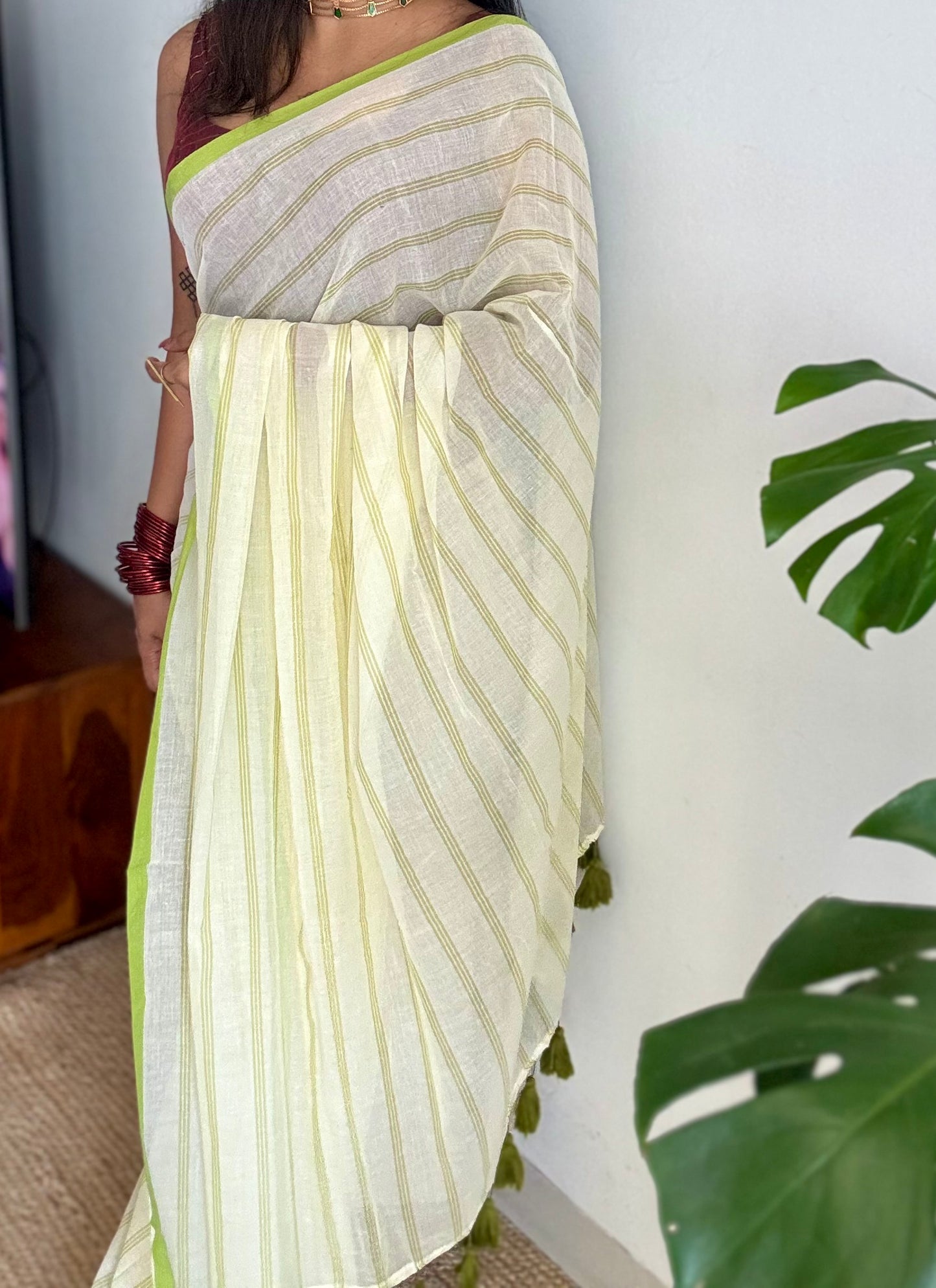Ivory mul saree, green stripes - YCIEON23