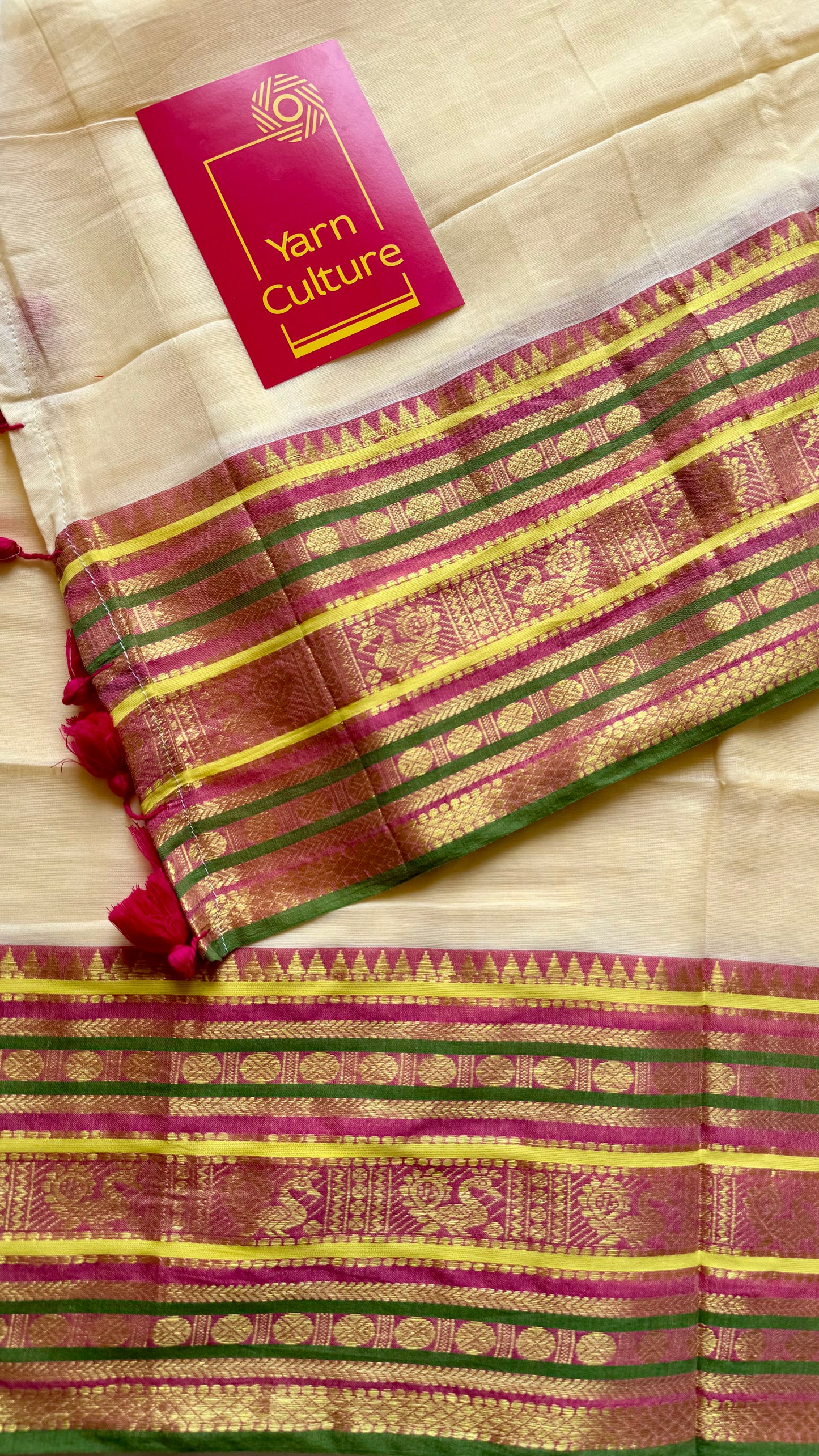 Cream mul saree, multicoloured wide kanchi border - YCIEON12