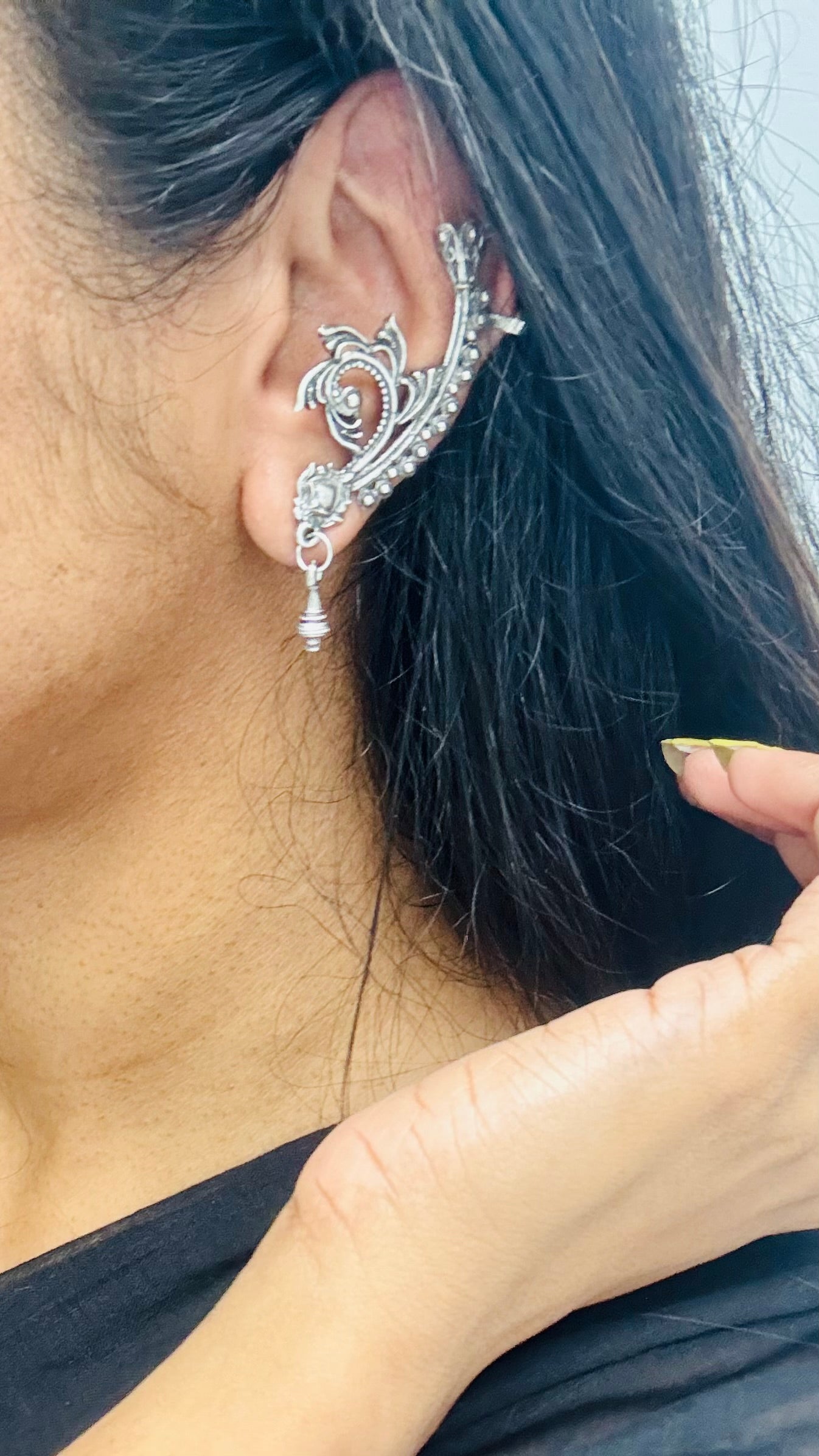 Oxidised silver, patterned earcuff - YCOSEEC291