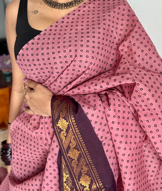 Dusty pink with purple brown, kattuchayam dyed madurai sungudi cotton saree - YCCOTNMSFE06