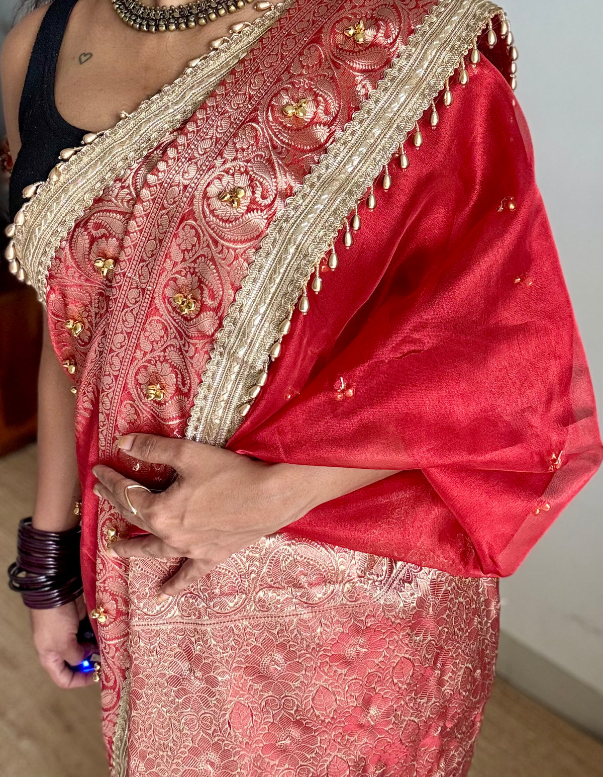 Red gold tissue Banarasi saree with ghungroo embellishments and beaded lace zari border - YCBLTOC69