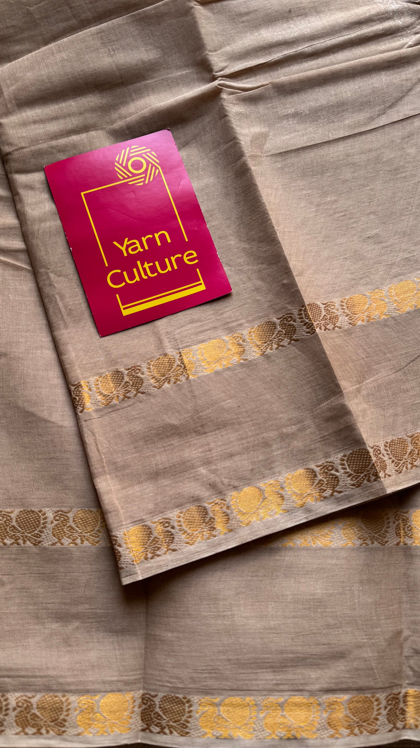 Beige rettaipettu peacock double bordered, kattuchayam dyed madurai cotton saree - YCCOTNMSFE330