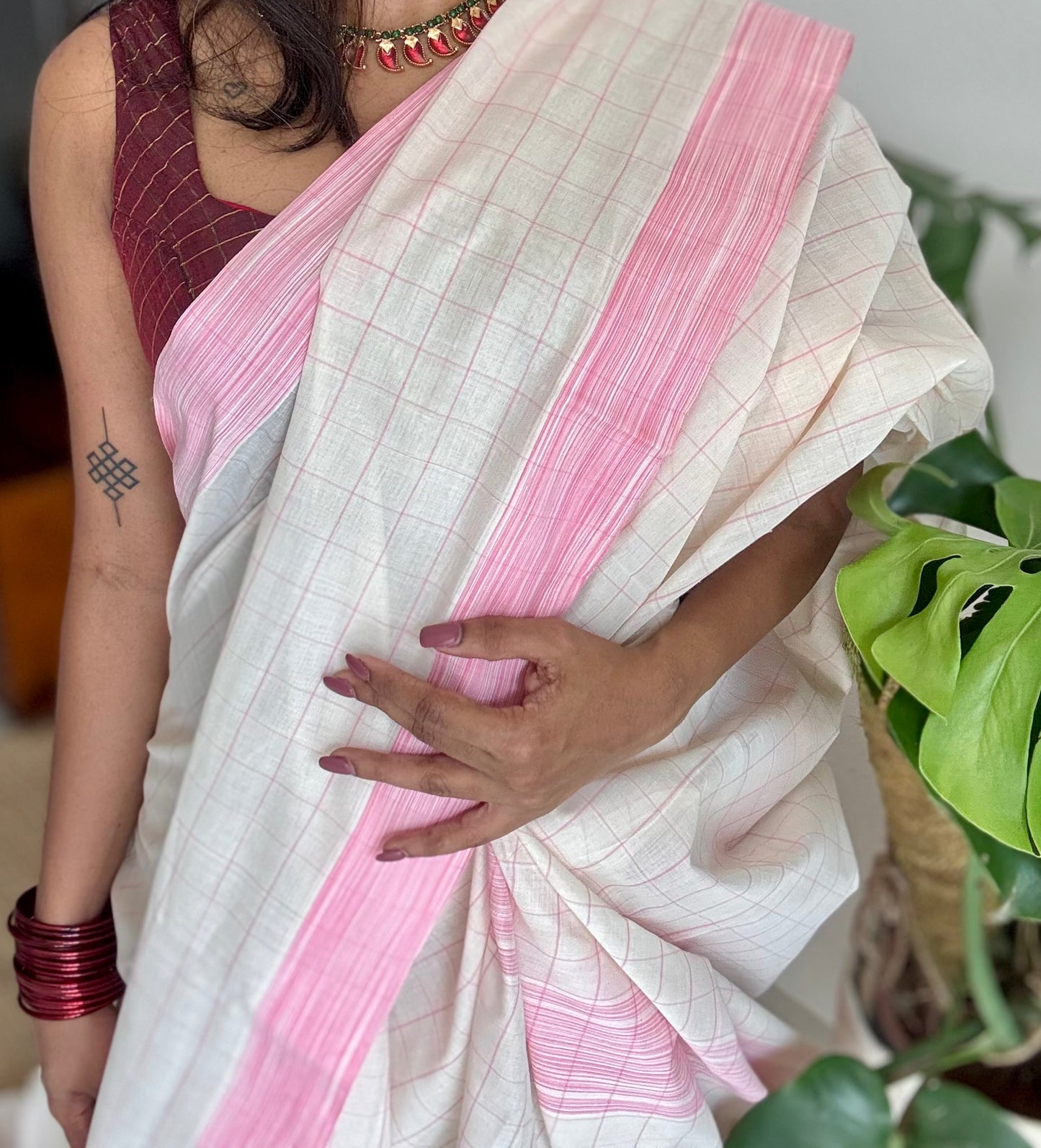 Handloom, woven in Chendamangalam Looms, ivory with pink checks, soft cotton saree - YCIEON150