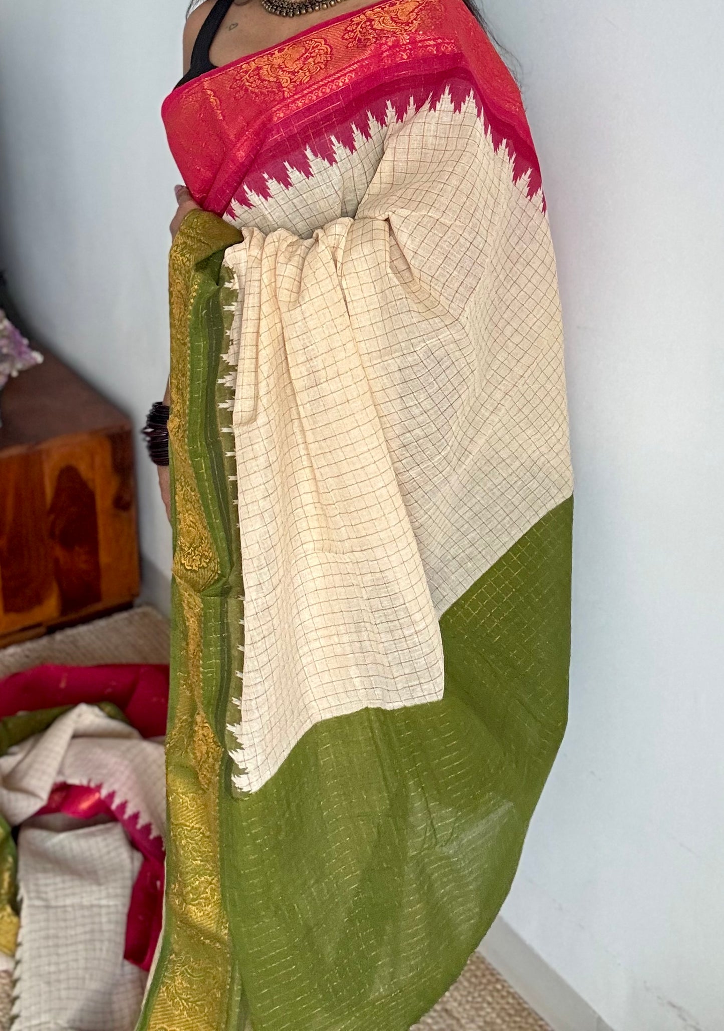 Sungudi cotton checks, ivory gold base, green and red dual tone border, soft cotton - YCCOTNGJJA176