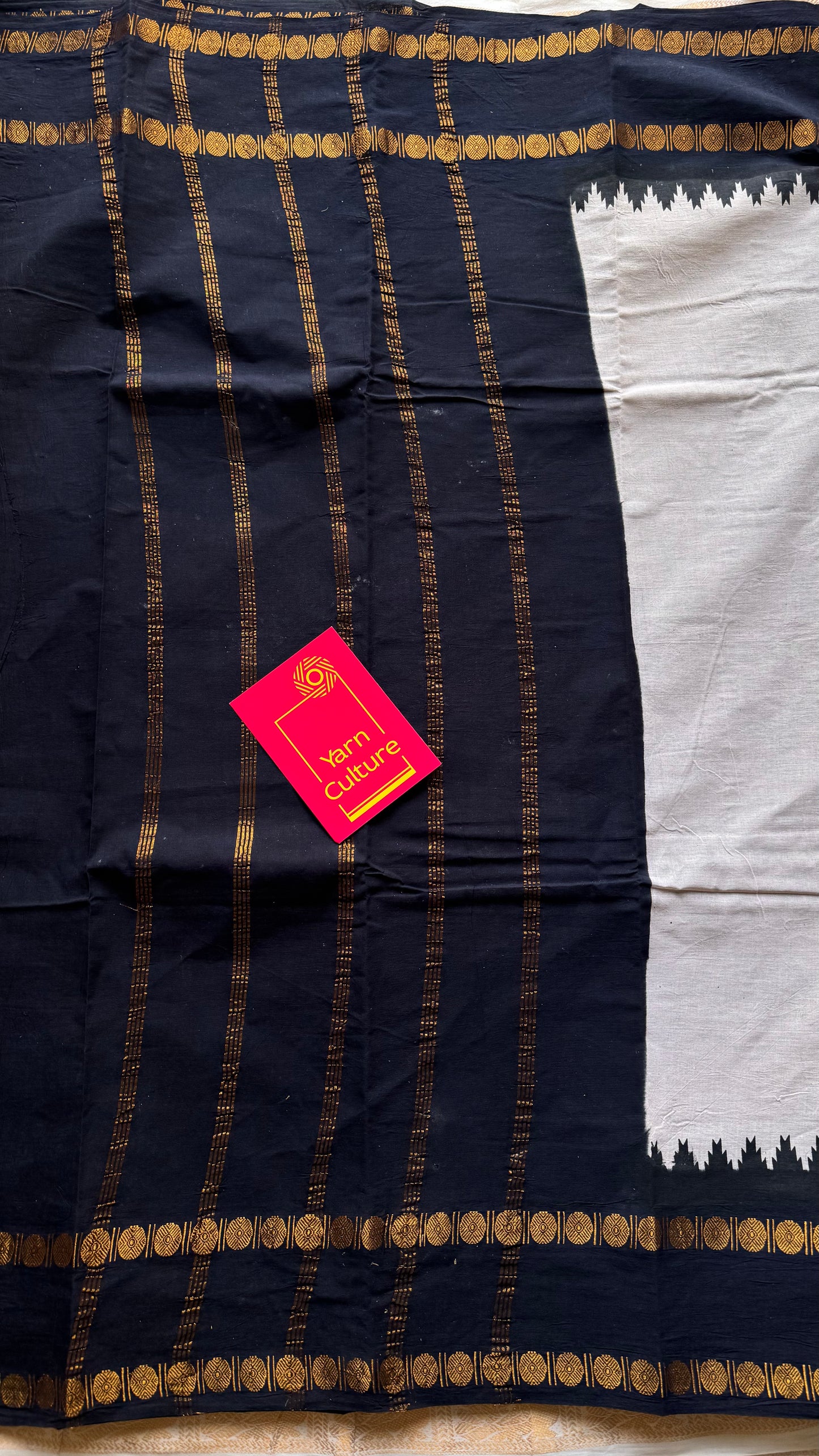 Ivory with black contrast sungudi, kattuchayam dyed madurai cotton - YCIEON98