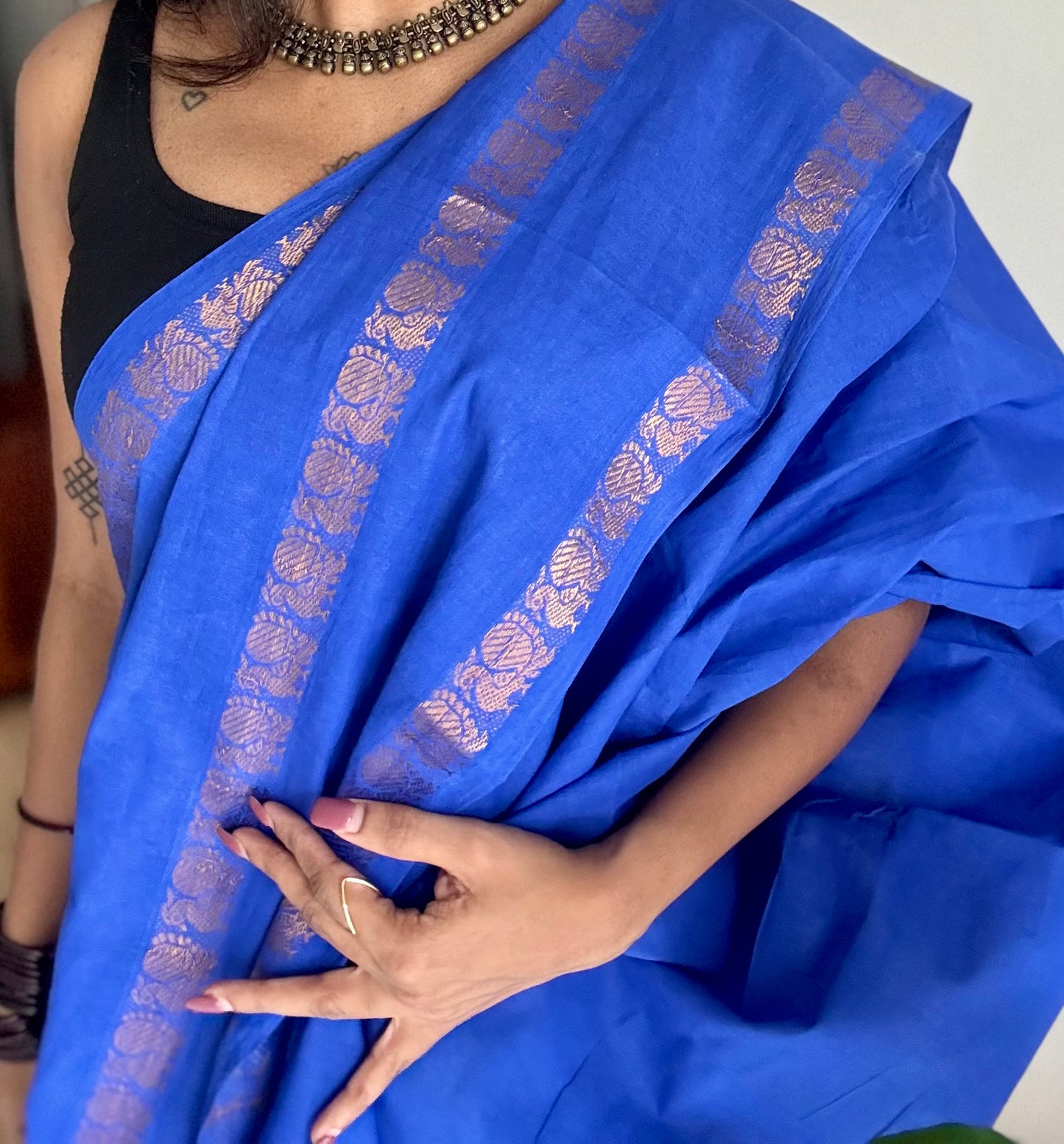 Electric blue rettaipettu peacock gap border, kattuchayam dyed madurai cotton saree  - YCCOTNMSJUL01