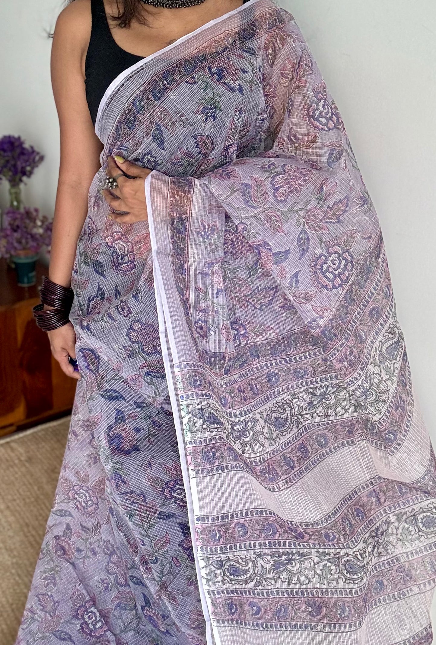 Phoolon Ki Chadar - soft lilac floral kota doria saree - YCTORKDAP04
