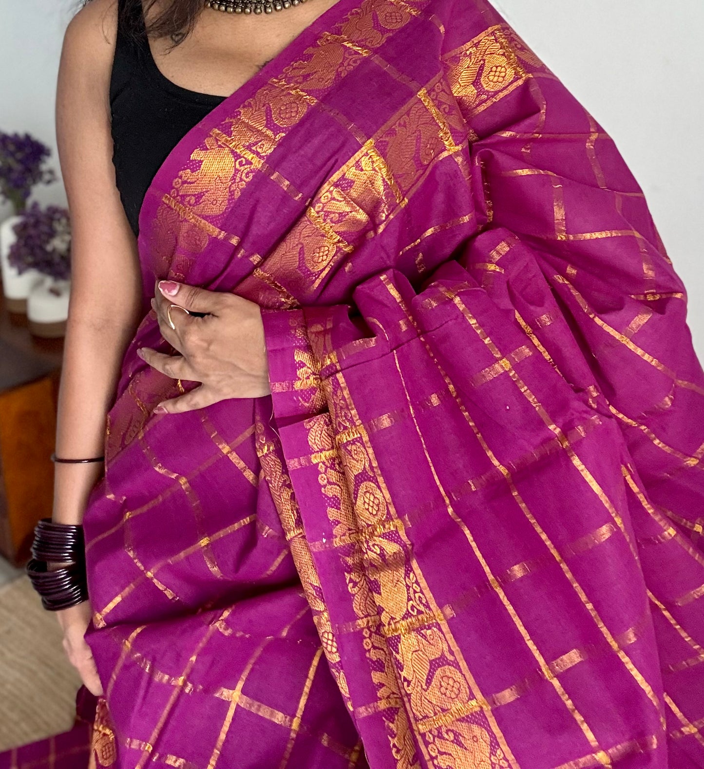 Purple pink (vadamalli) pavithra kattam with motif double border, kattuchayam dyed madurai cotton saree - YCCOTNMSAP179
