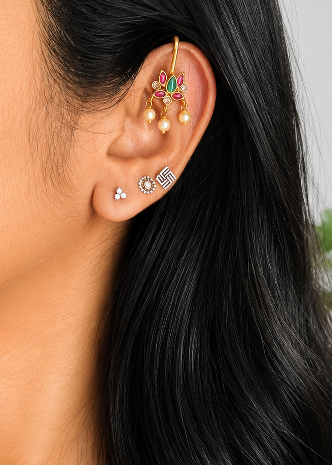 Bugadi clip-on (non pierced), lotus in green, ruby and white - YCGPBU835