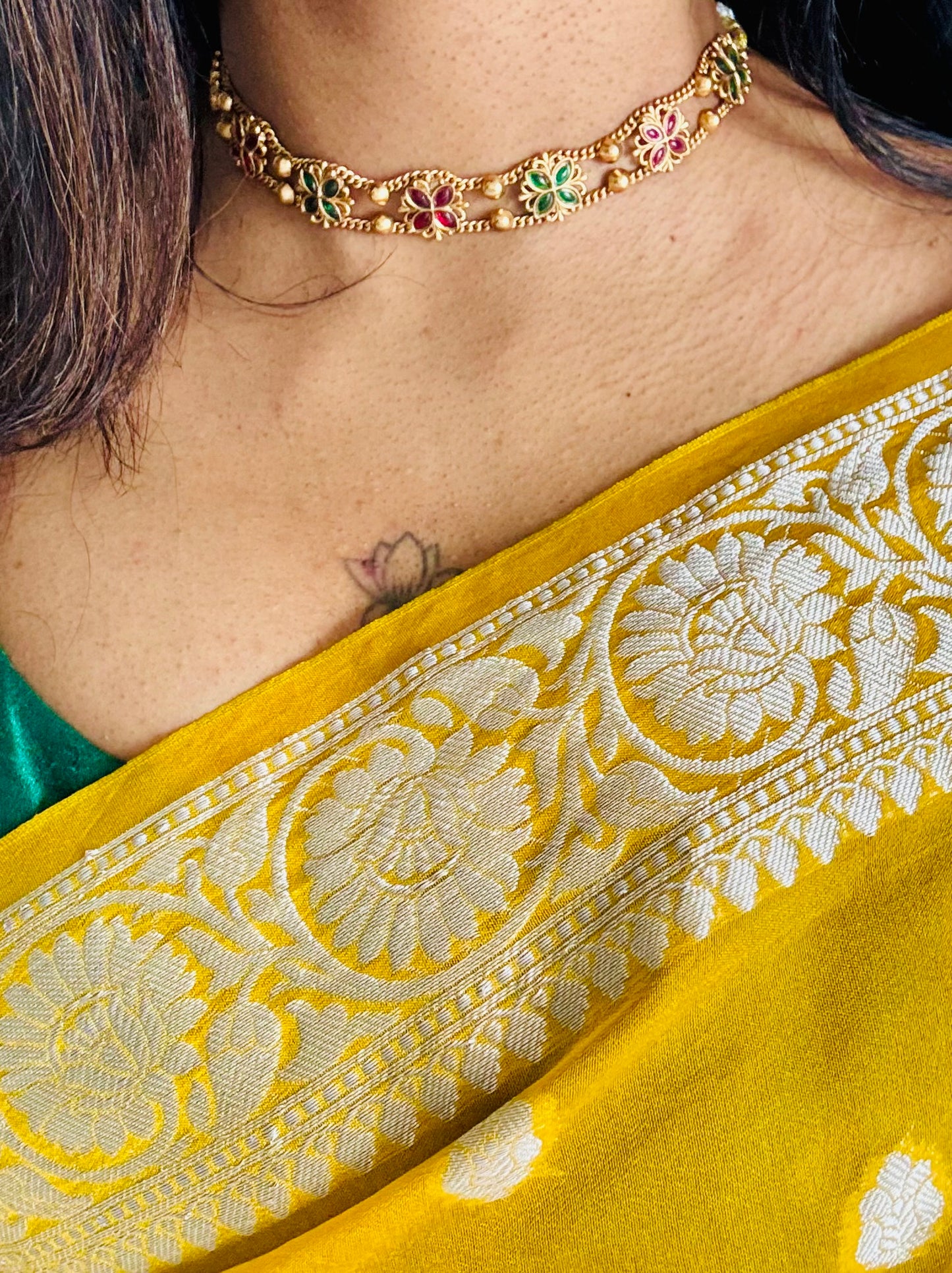 Layered floral ruby green choker with earrings - YCGPNP681