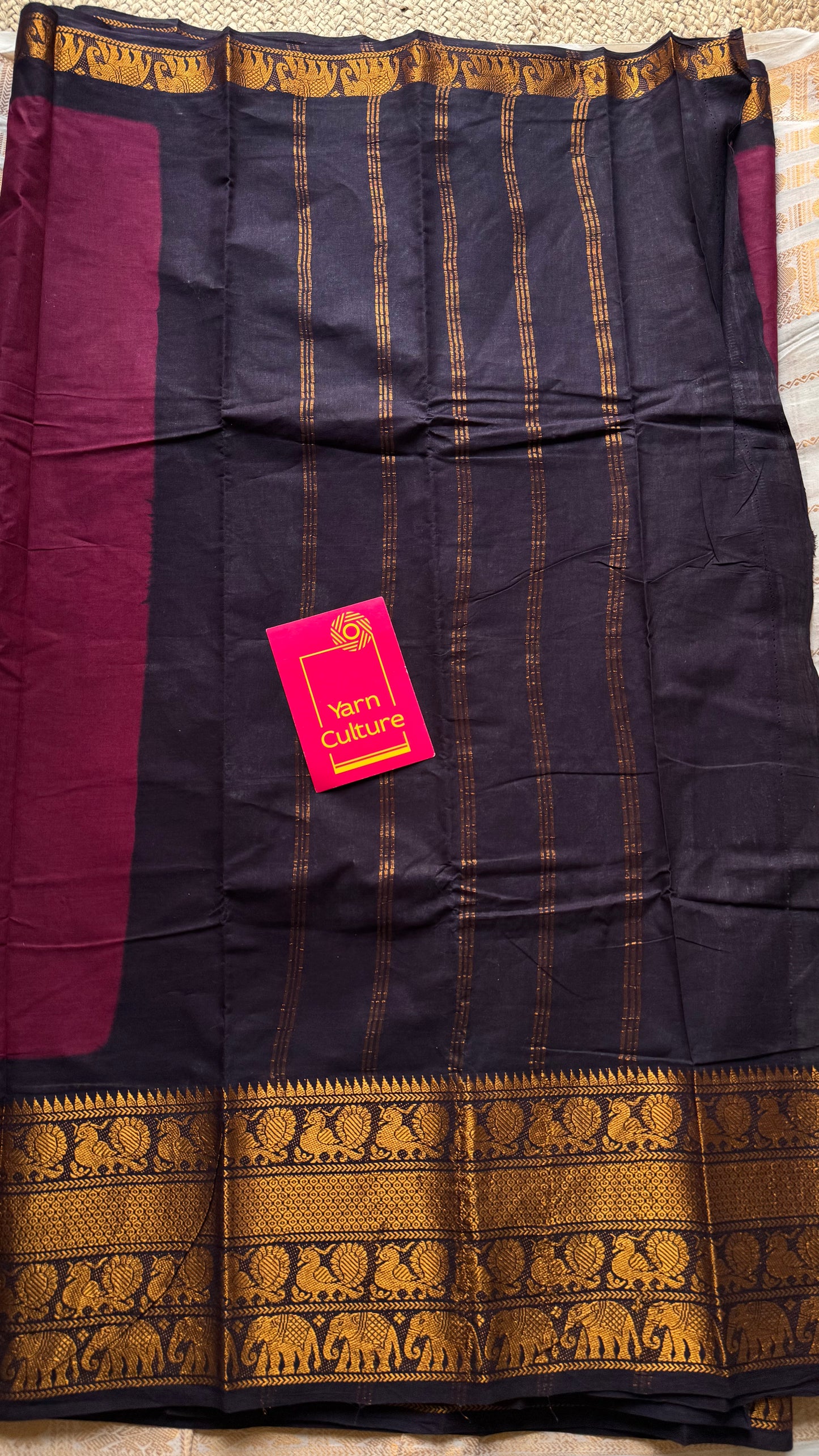 Maroon long border sungudi saree with black contrast, kattuchayam dyed madurai cotton - YCCOTNMA253