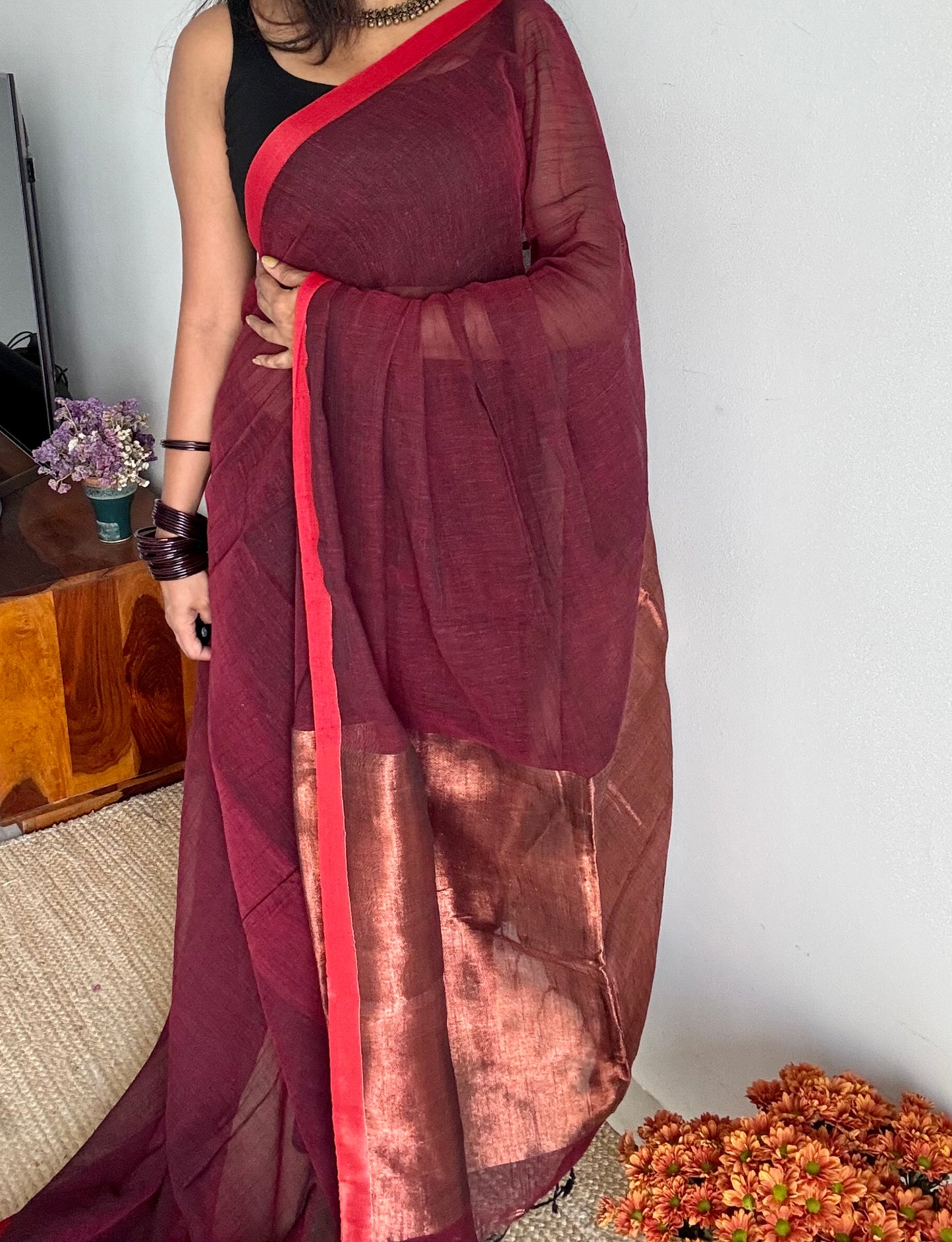 Maroon plain linen by cotton saree with copper zari pallu - YCBCLCFE398