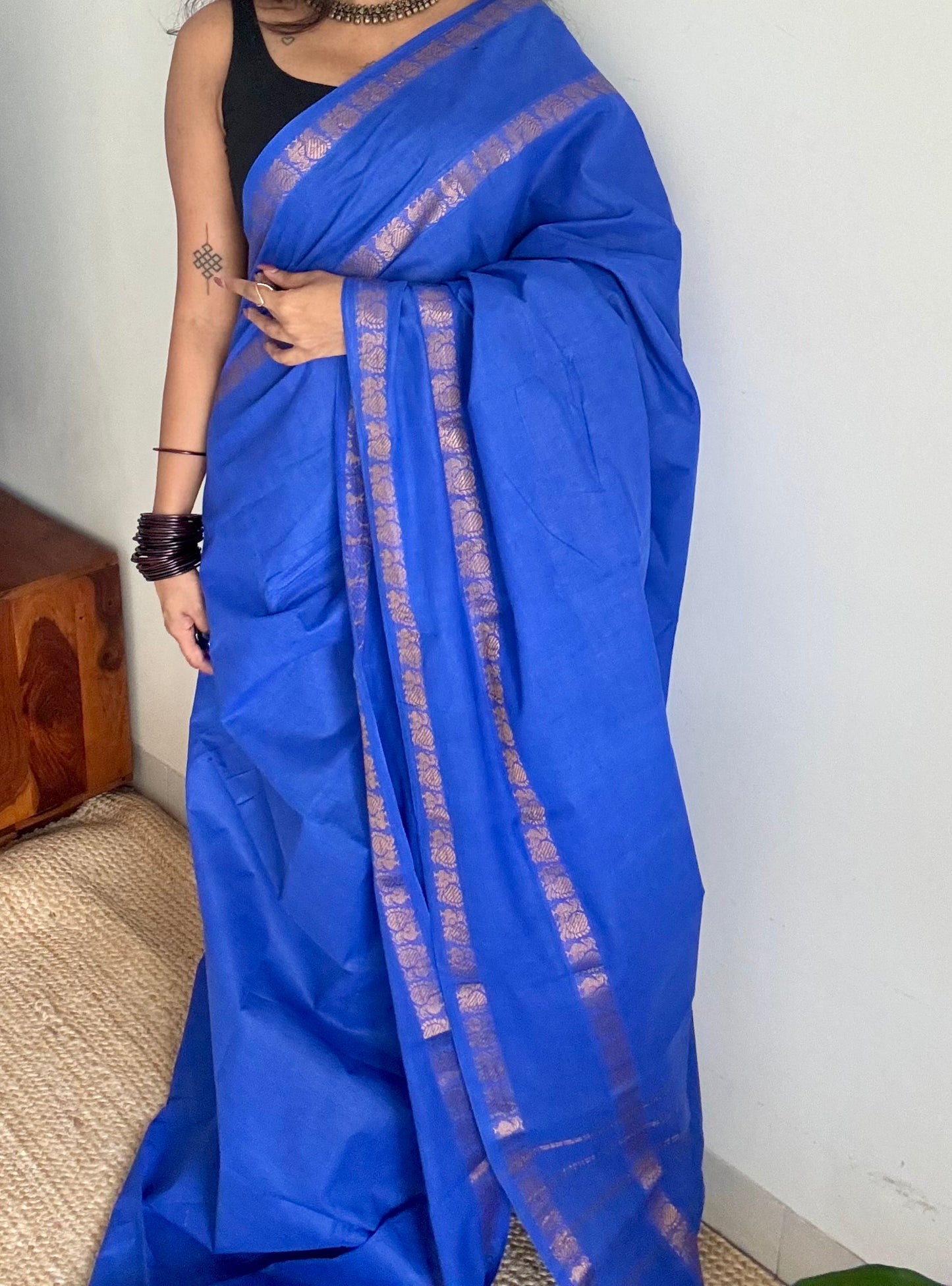 Electric blue rettaipettu peacock gap border, kattuchayam dyed madurai cotton saree  - YCCOTNMSJUL01