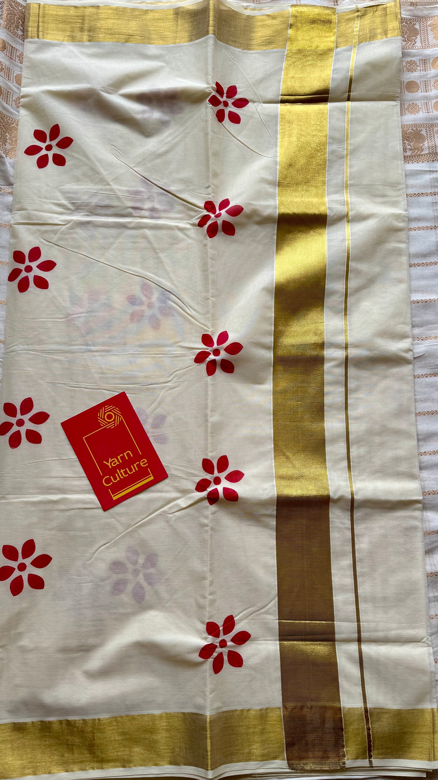 Ivory and gold soft cotton kasavu saree, red flowers - YCIEON80