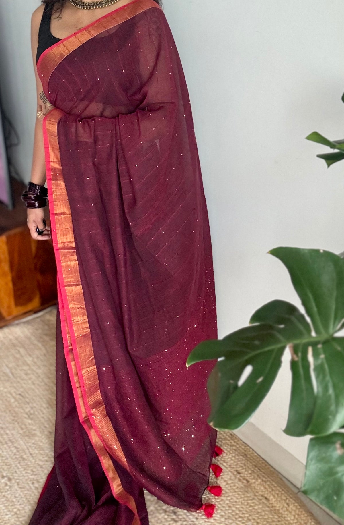 Maroon mul cotton saree with sequins and zari border - YCBCMCSE30
