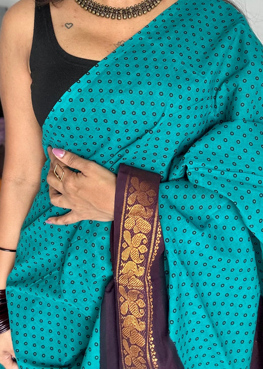 Dark cyan with purple brown, kattuchayam dyed madurai sungudi cotton saree - YCCOTNMSFE07