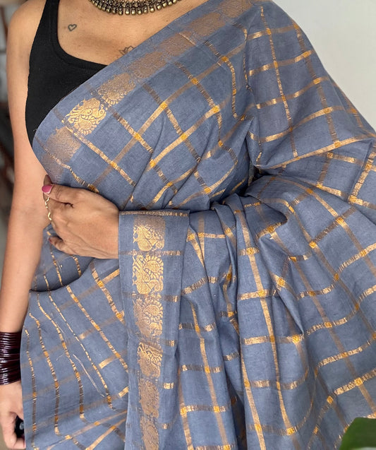 Grey pavithra kattam kattuchayam dyed madurai cotton saree - YCCOTNMSAP126