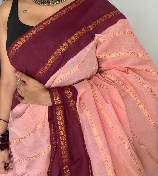 Light peach pink with maroon paisley velthaari sungudi, kattuchayam dyed madurai cotton - YCCOTNMSAP164