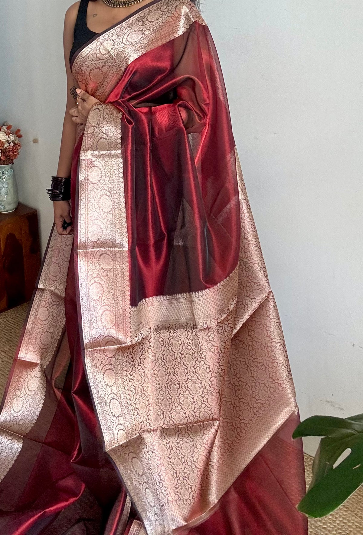 Dark red tissue Banarasi saree with zari border - YCBLTOC84