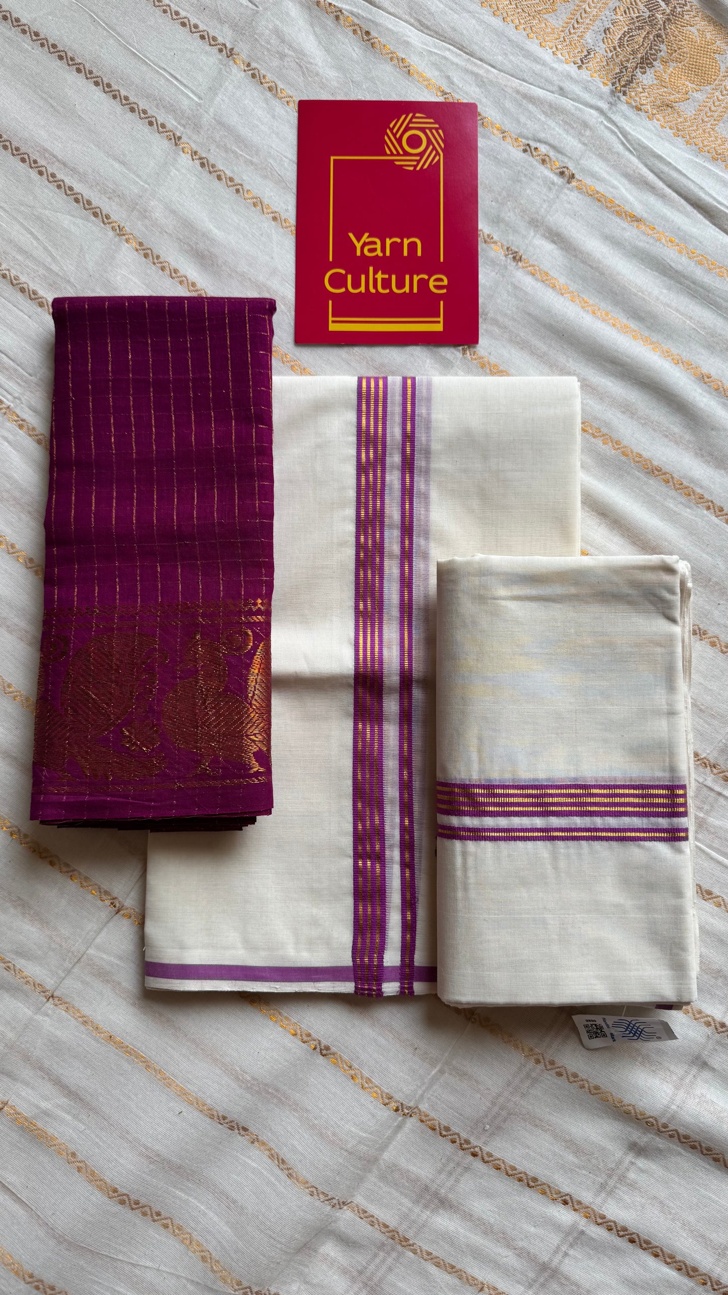 Set mund, handwoven from Chendamangalam looms, purple pink (vadamalli) and gold - YCIEON144