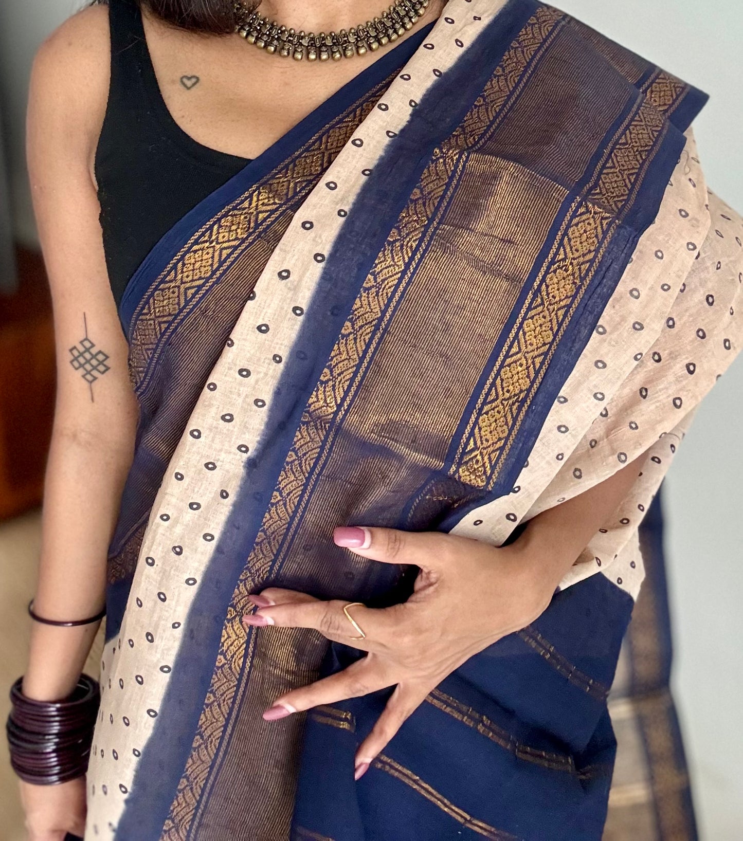 Sandal and dark blue with antique gold zari border, kattuchayam dyed madurai cotton saree - YCCOTNMSJUL12