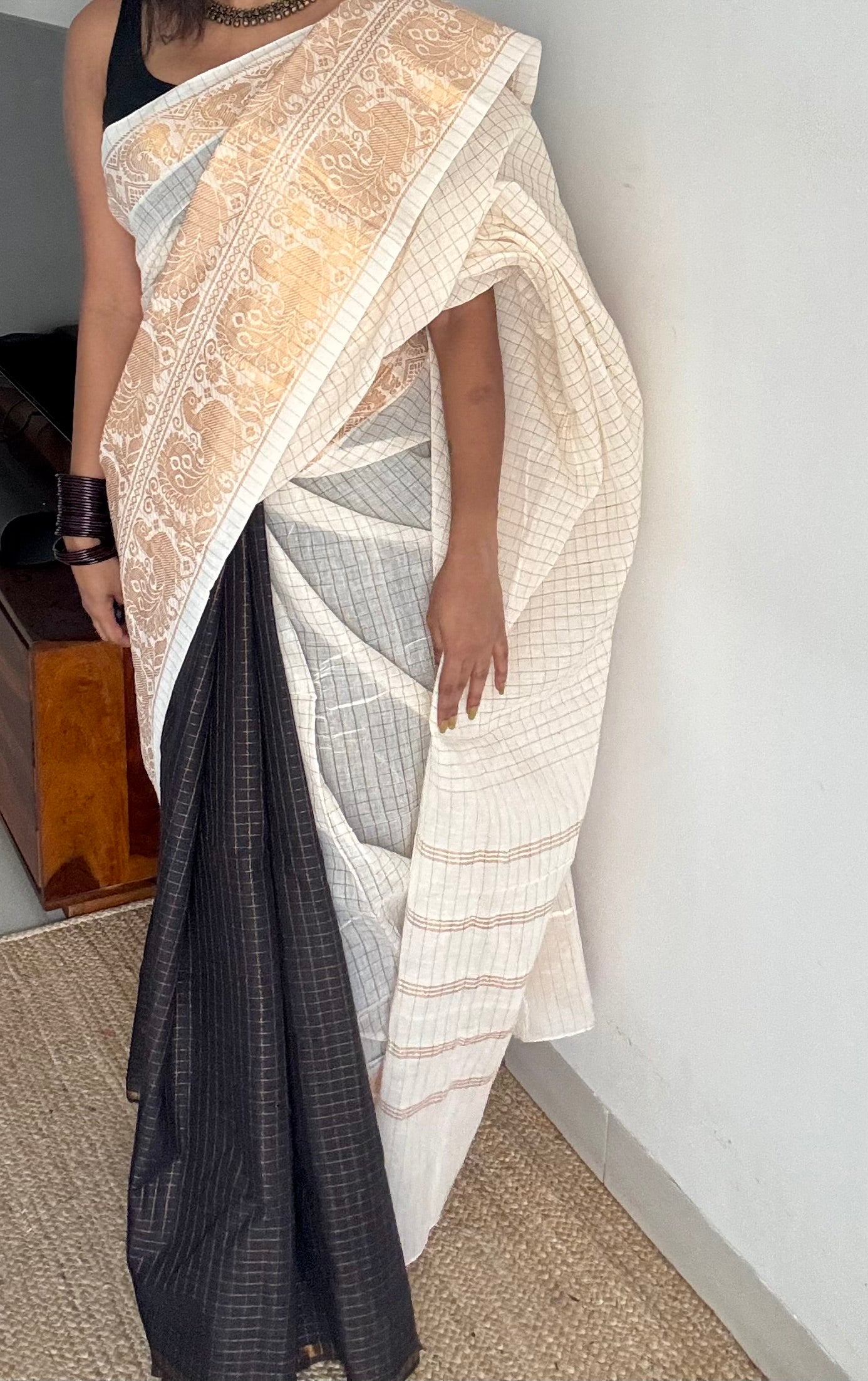 Ivory with black, sungudi cotton half-half saree - YCCOTNMSFE346