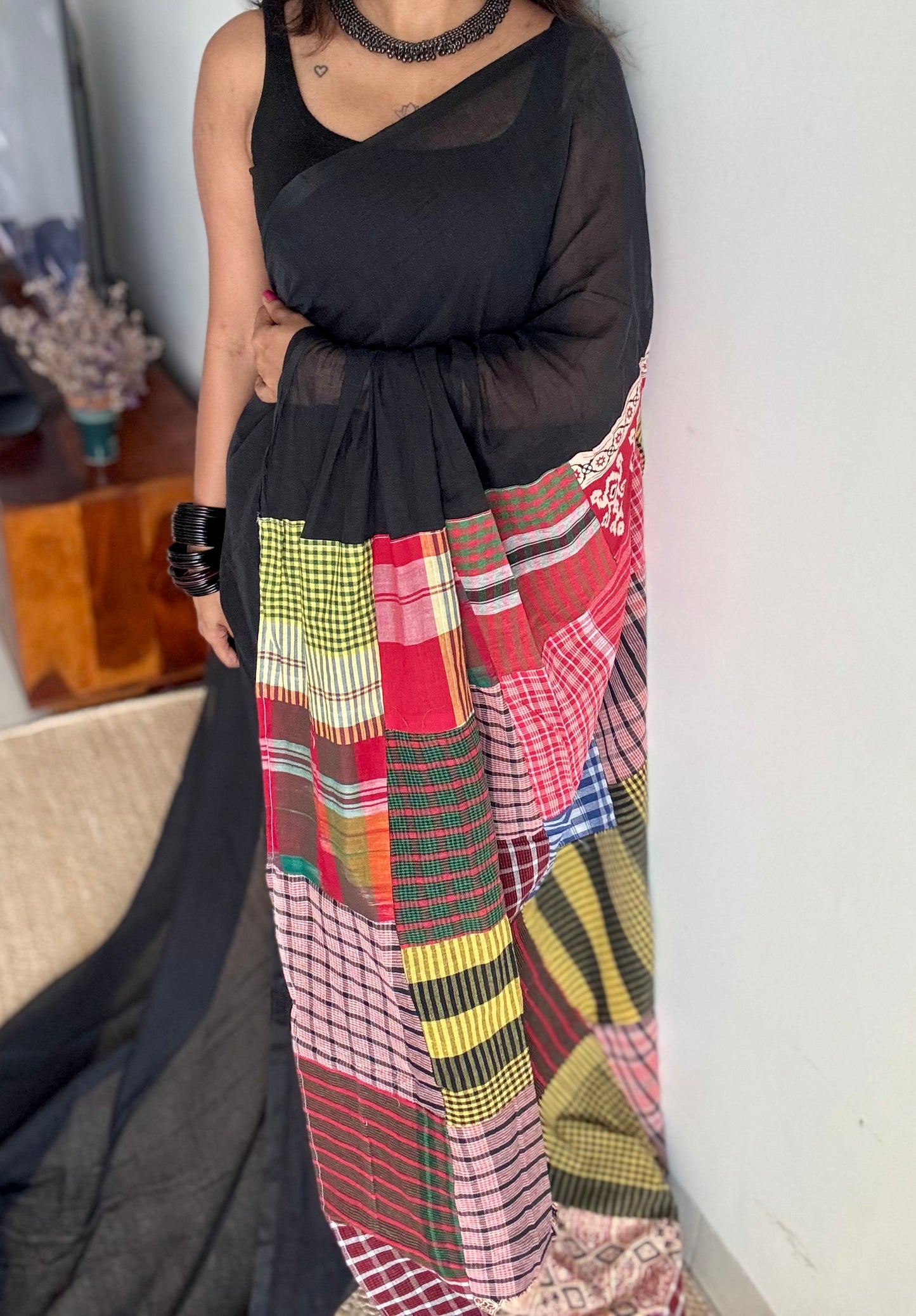 Black mul saree with patchwork on pallu - YCBCAUMCP03