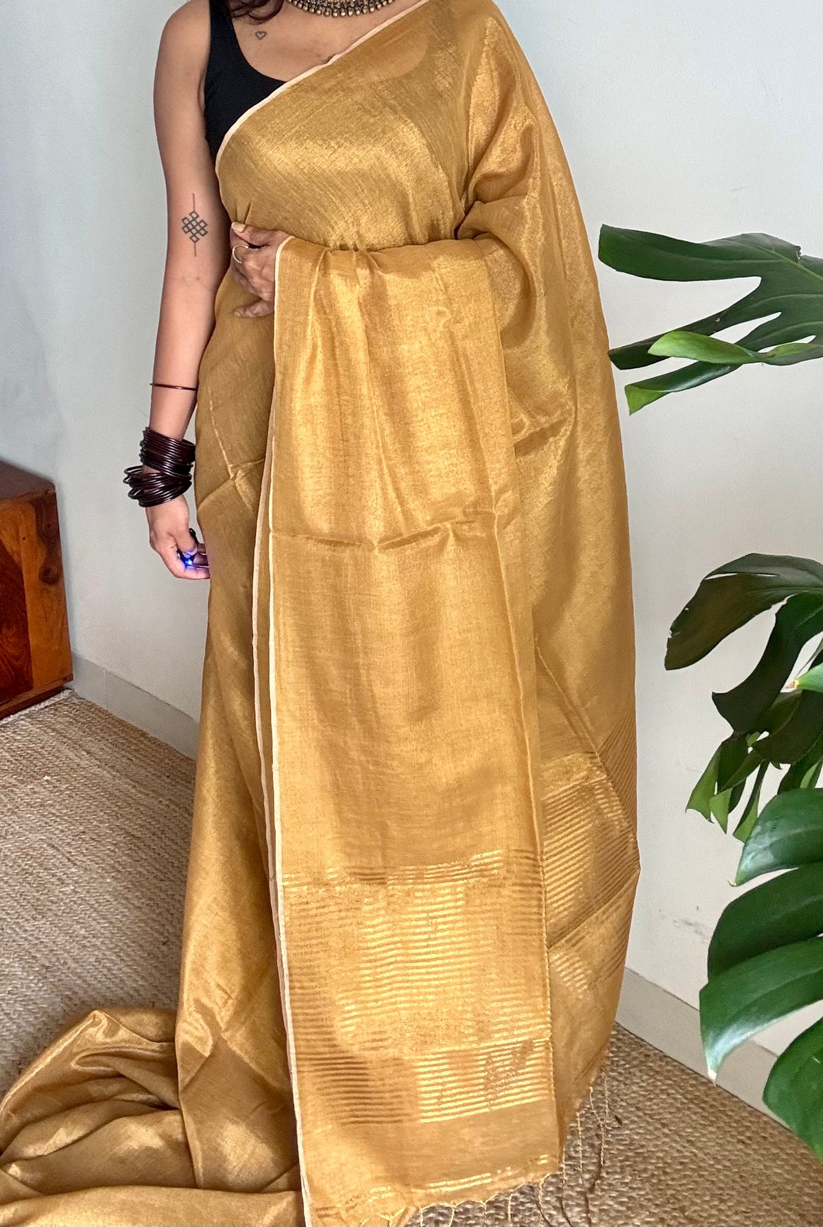 Plain gold, dual tone metallic tissue linen saree - YCBCLTOC60