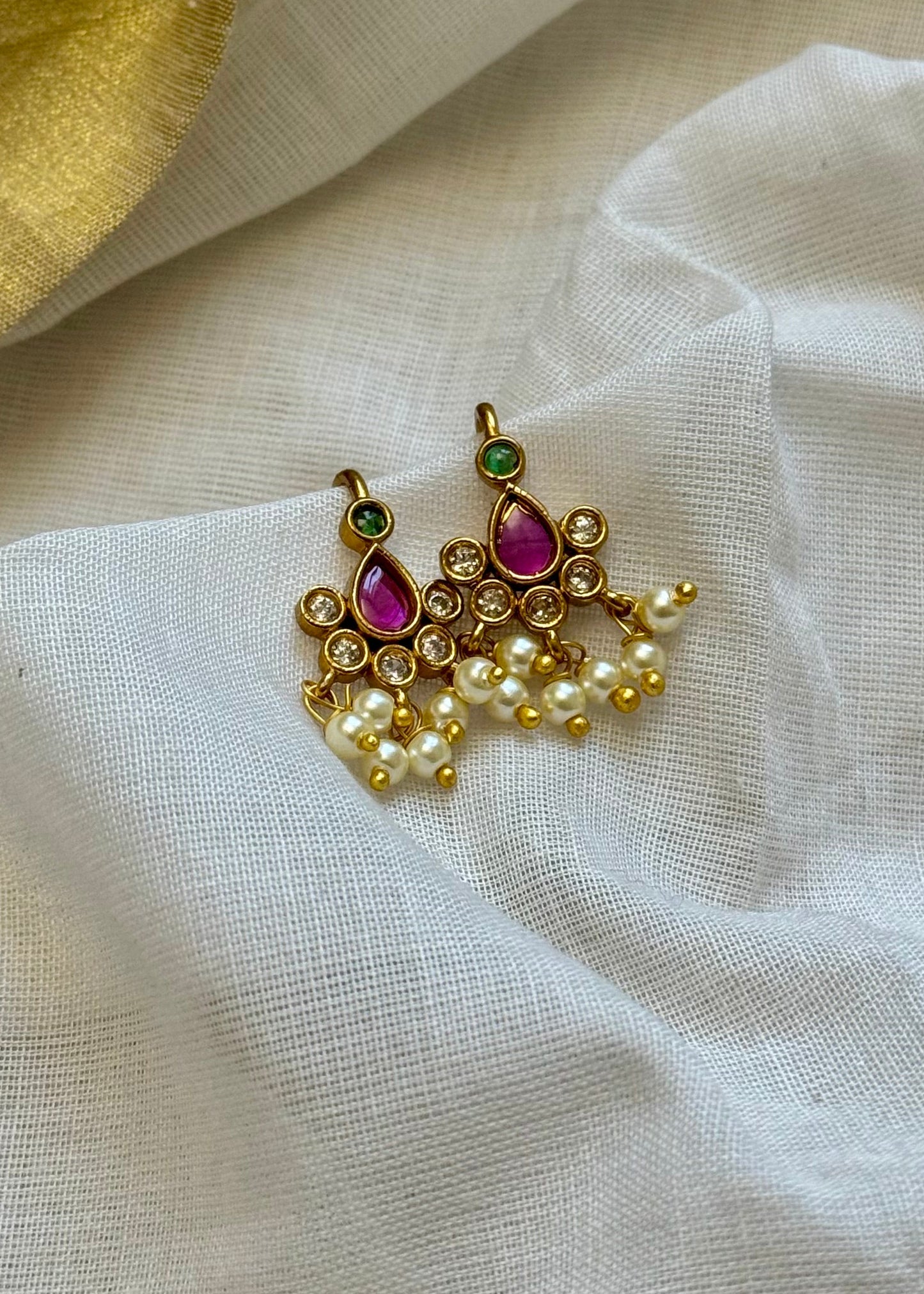 Bugadi clip-on (non pierced), green, ruby, white - YCGPBU686