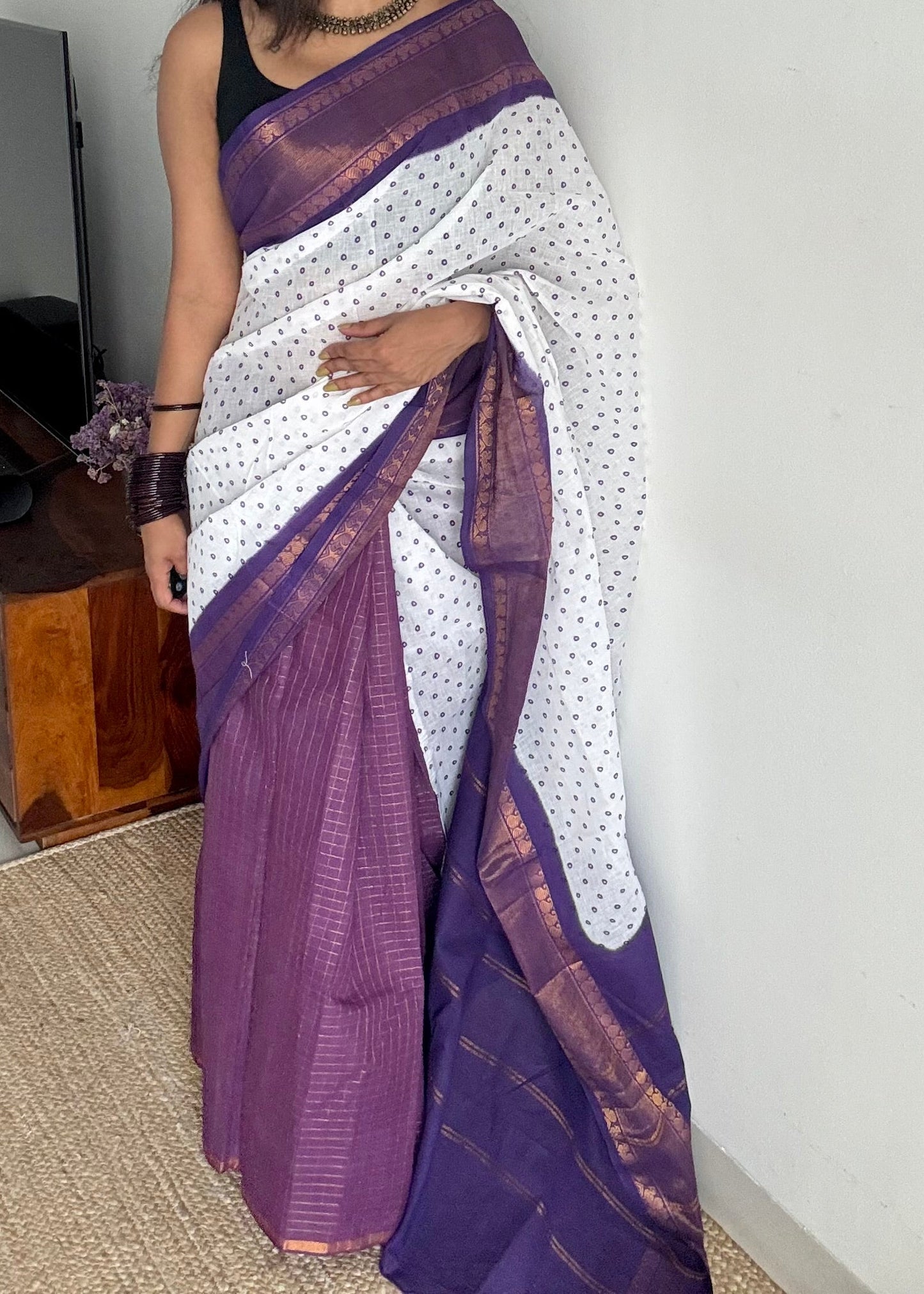 White with purple, sungudi cotton half-half saree - YCCOTNMSFE373